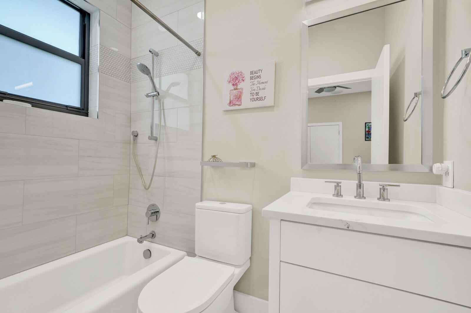 LEXINGTON HOMES ESTATES - Residential