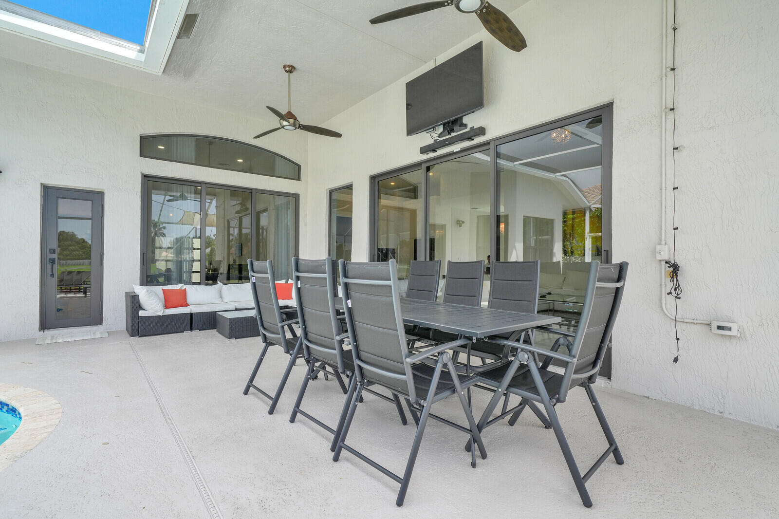 LEXINGTON HOMES ESTATES - Residential