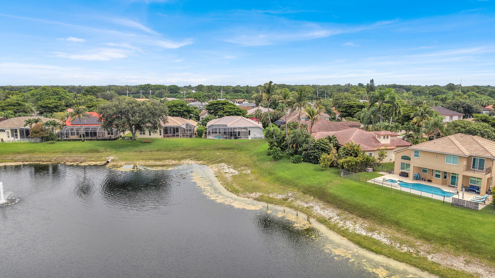 LEXINGTON HOMES ESTATES - Residential