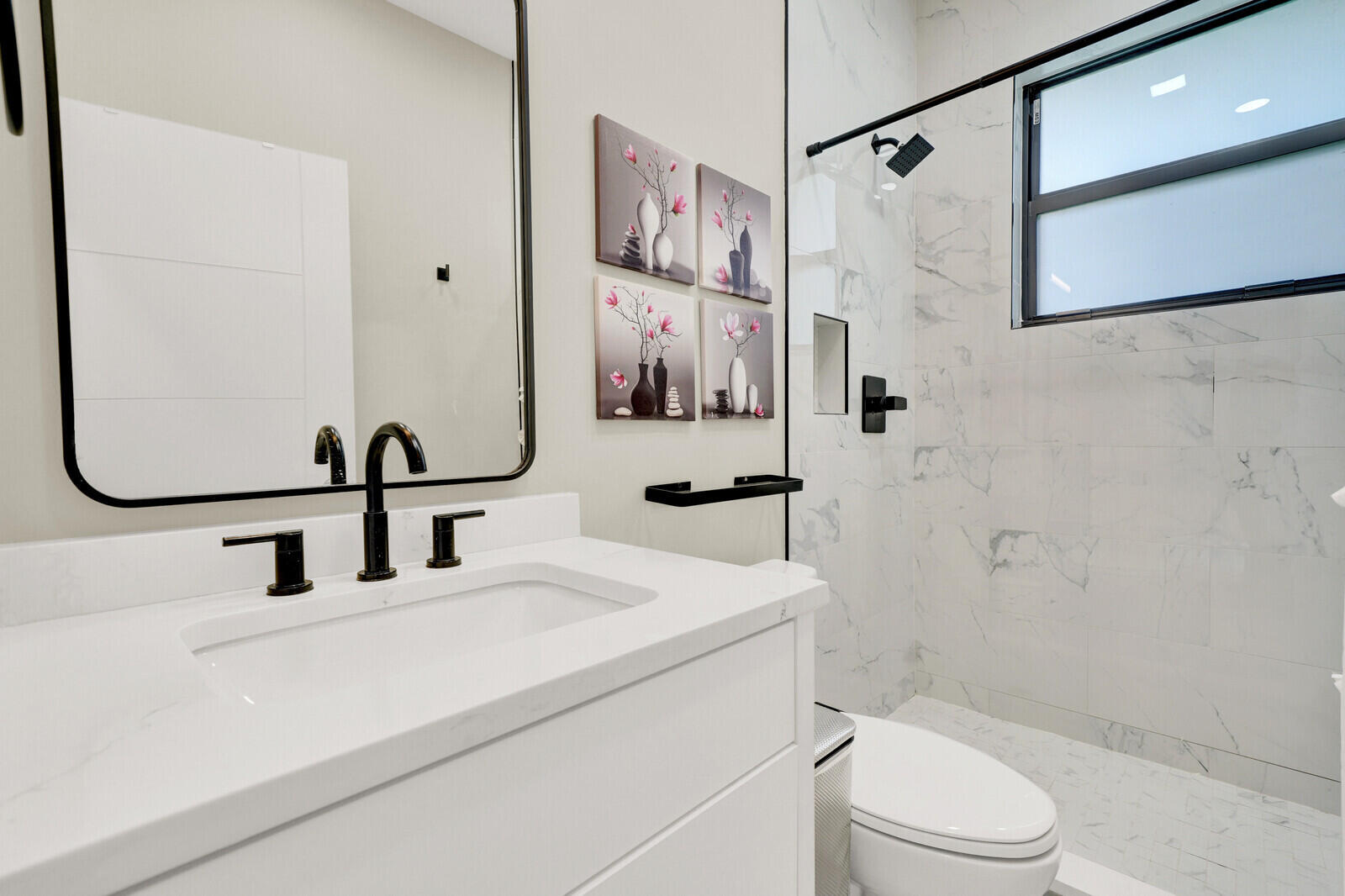LEXINGTON HOMES ESTATES - Residential
