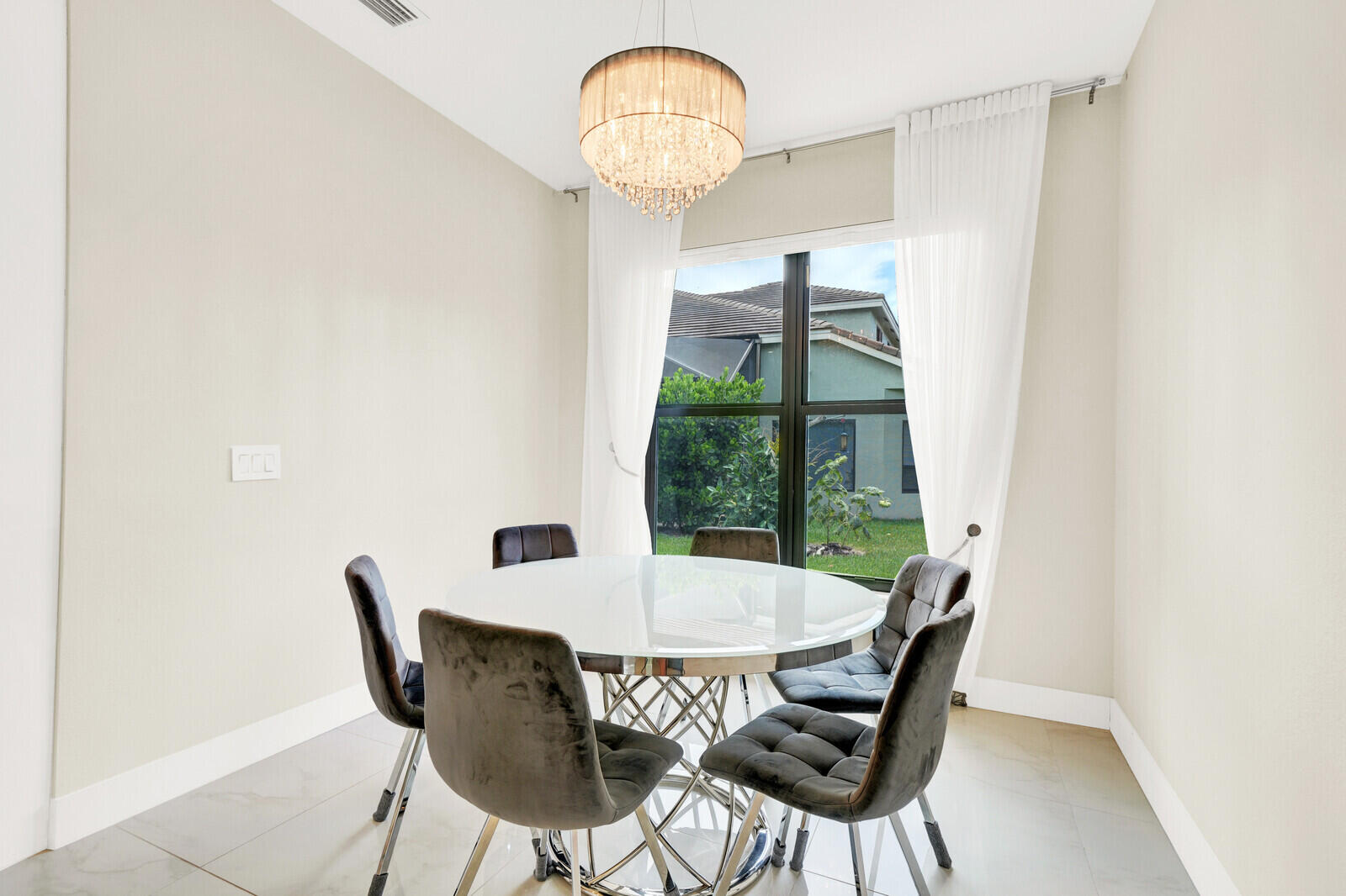 LEXINGTON HOMES ESTATES - Residential