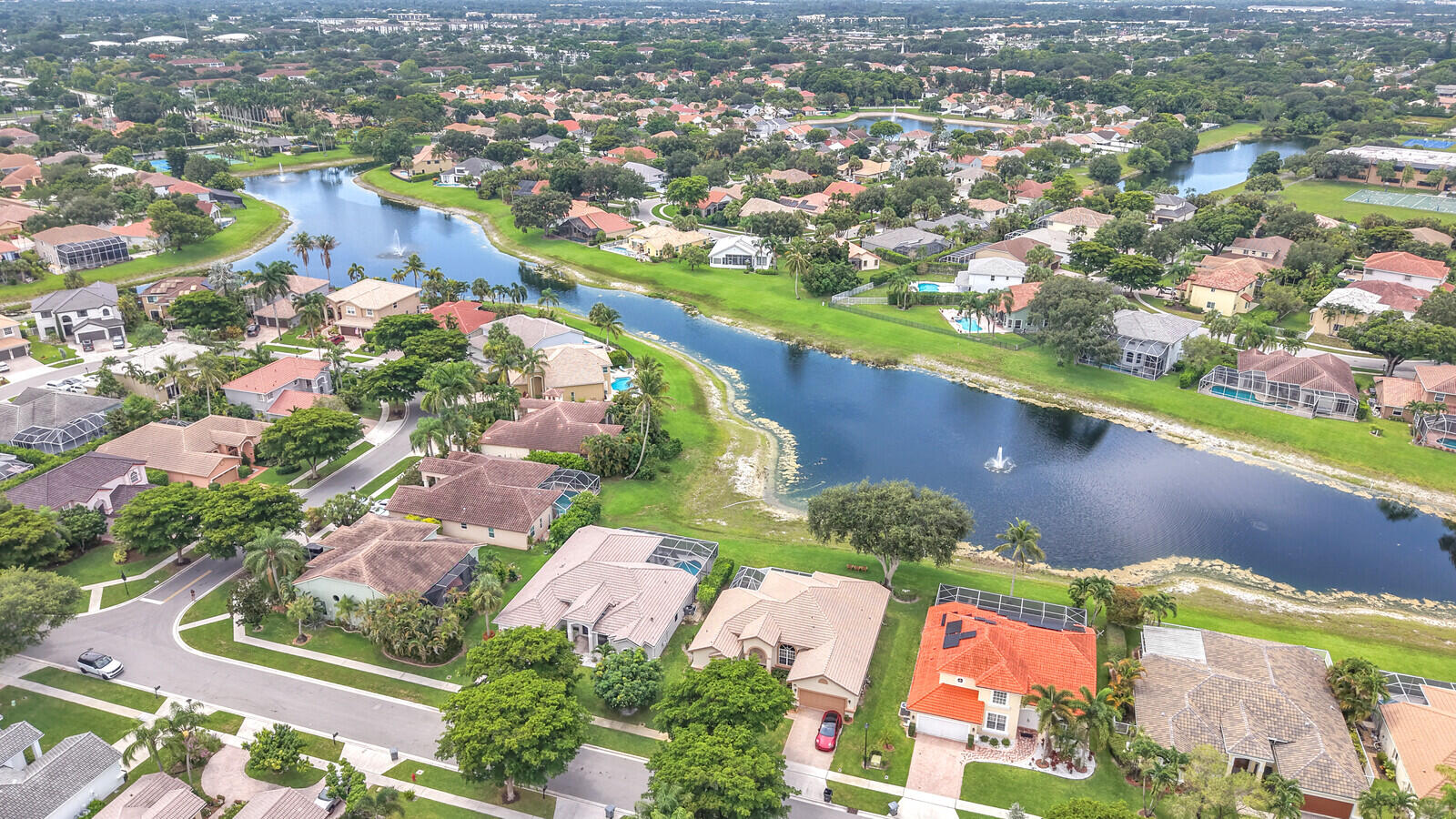 LEXINGTON HOMES ESTATES - Residential