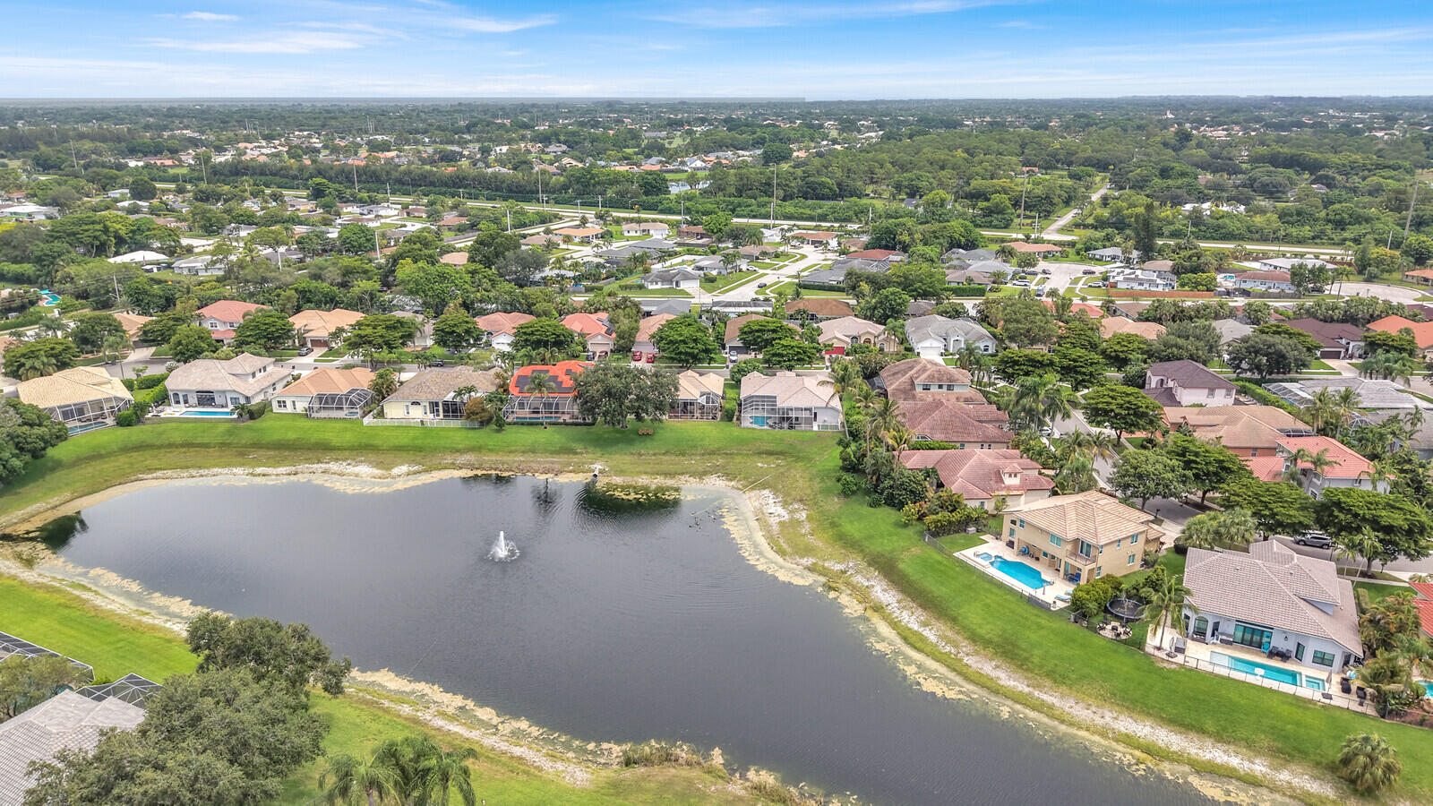 LEXINGTON HOMES ESTATES - Residential