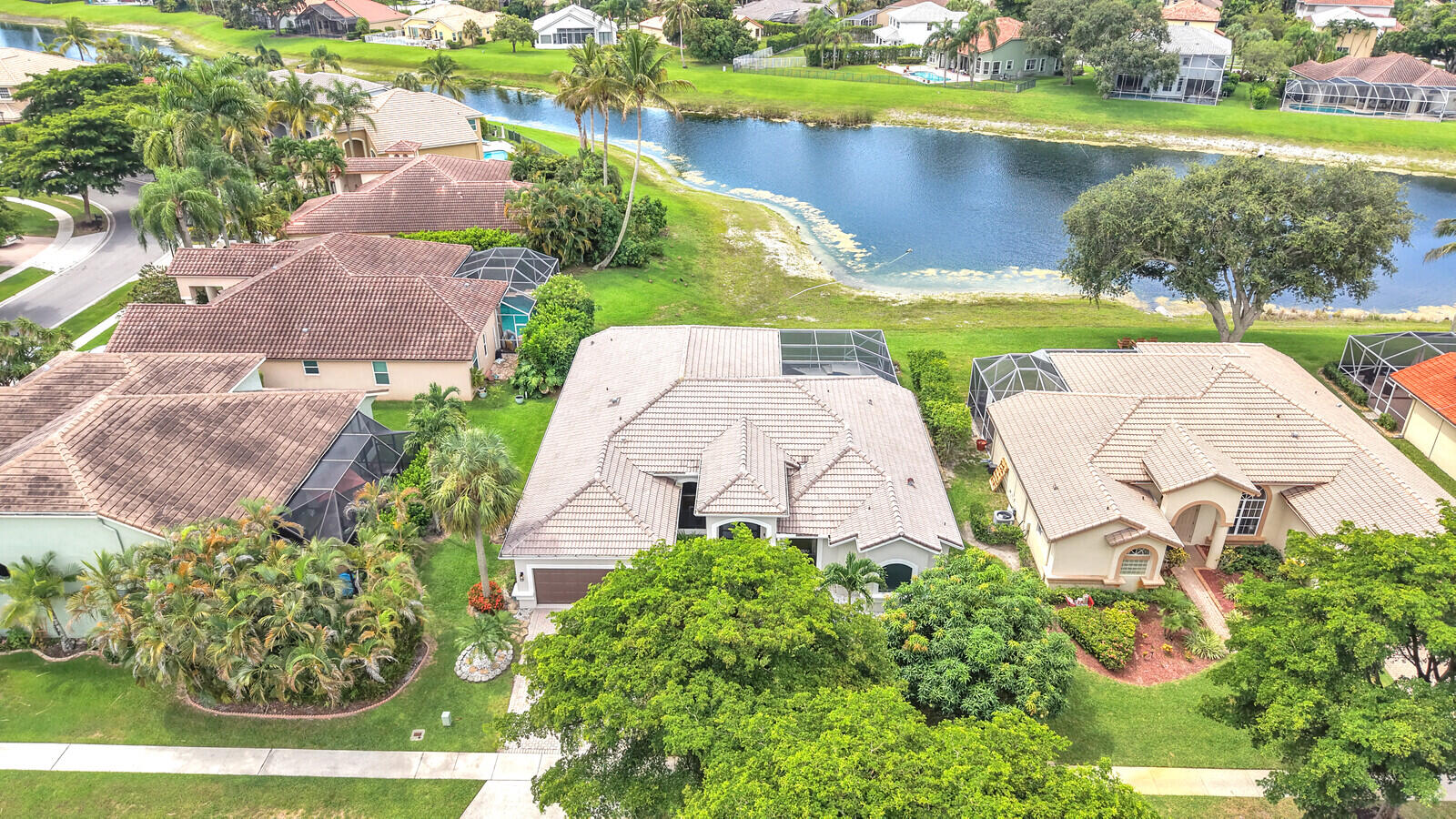LEXINGTON HOMES ESTATES - Residential