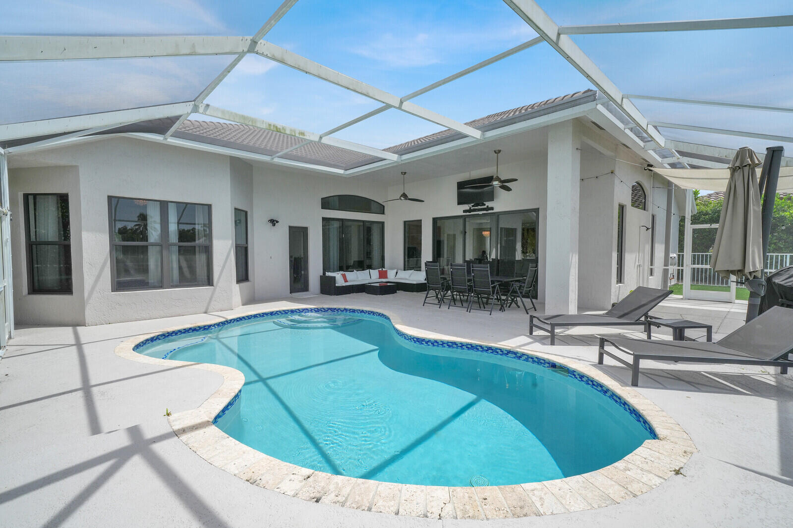 LEXINGTON HOMES ESTATES - Residential
