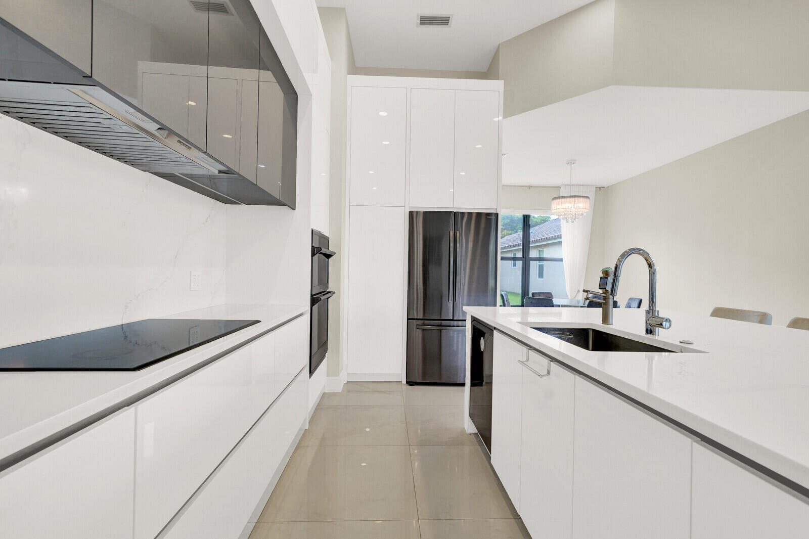 LEXINGTON HOMES ESTATES - Residential