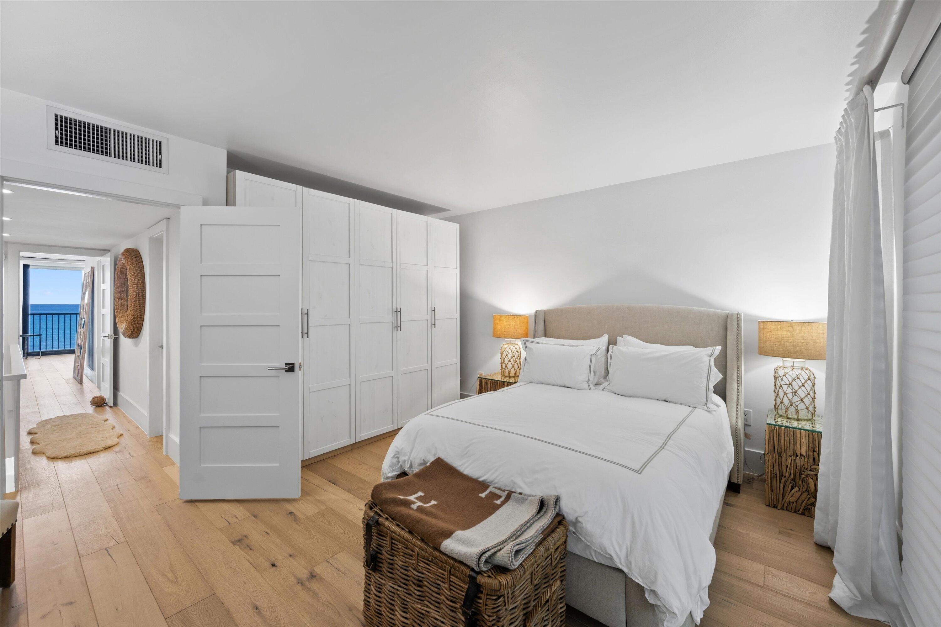 FOUR HUNDRED SO OCEAN BLVD CONDO - Residential
