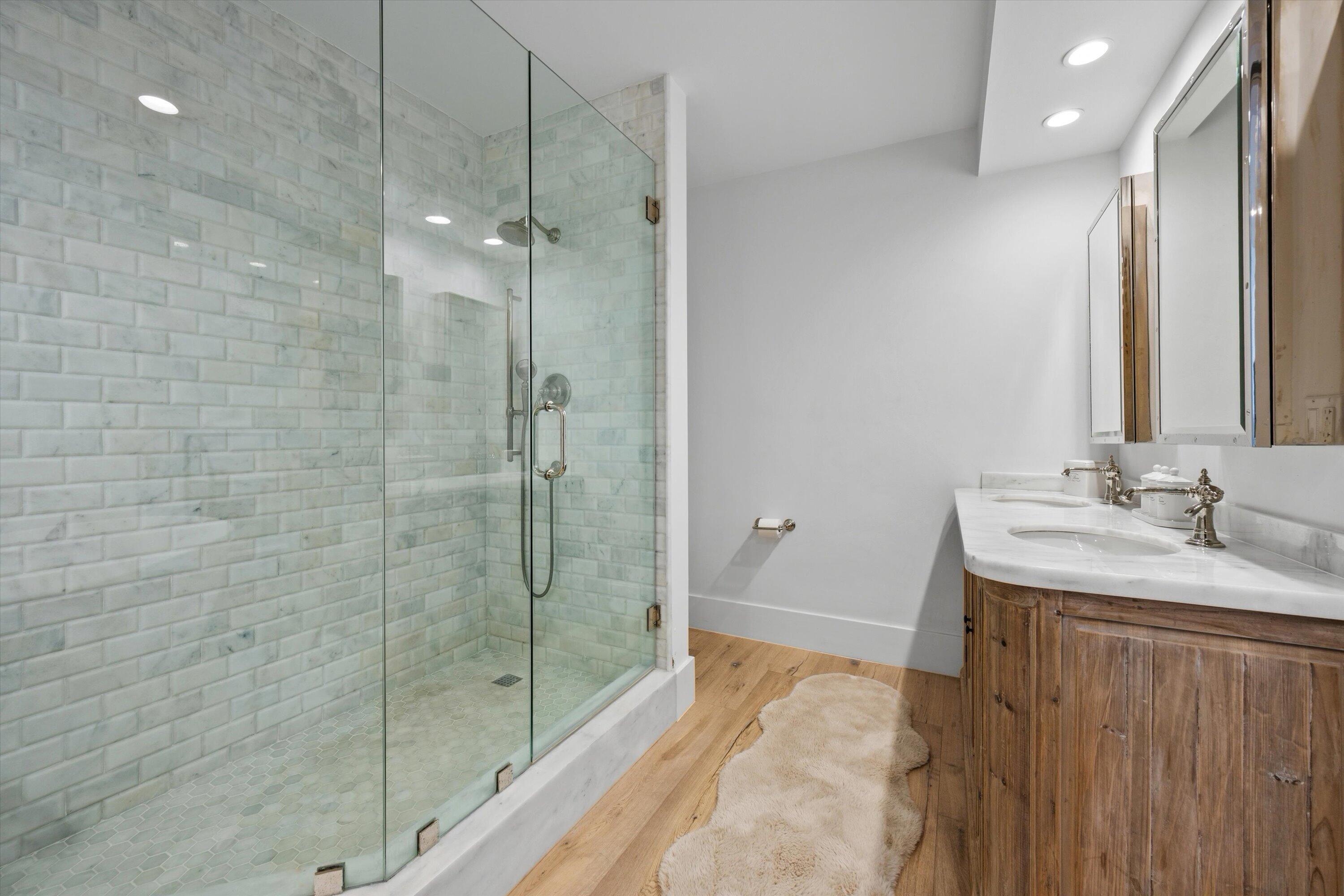 FOUR HUNDRED SO OCEAN BLVD CONDO - Residential