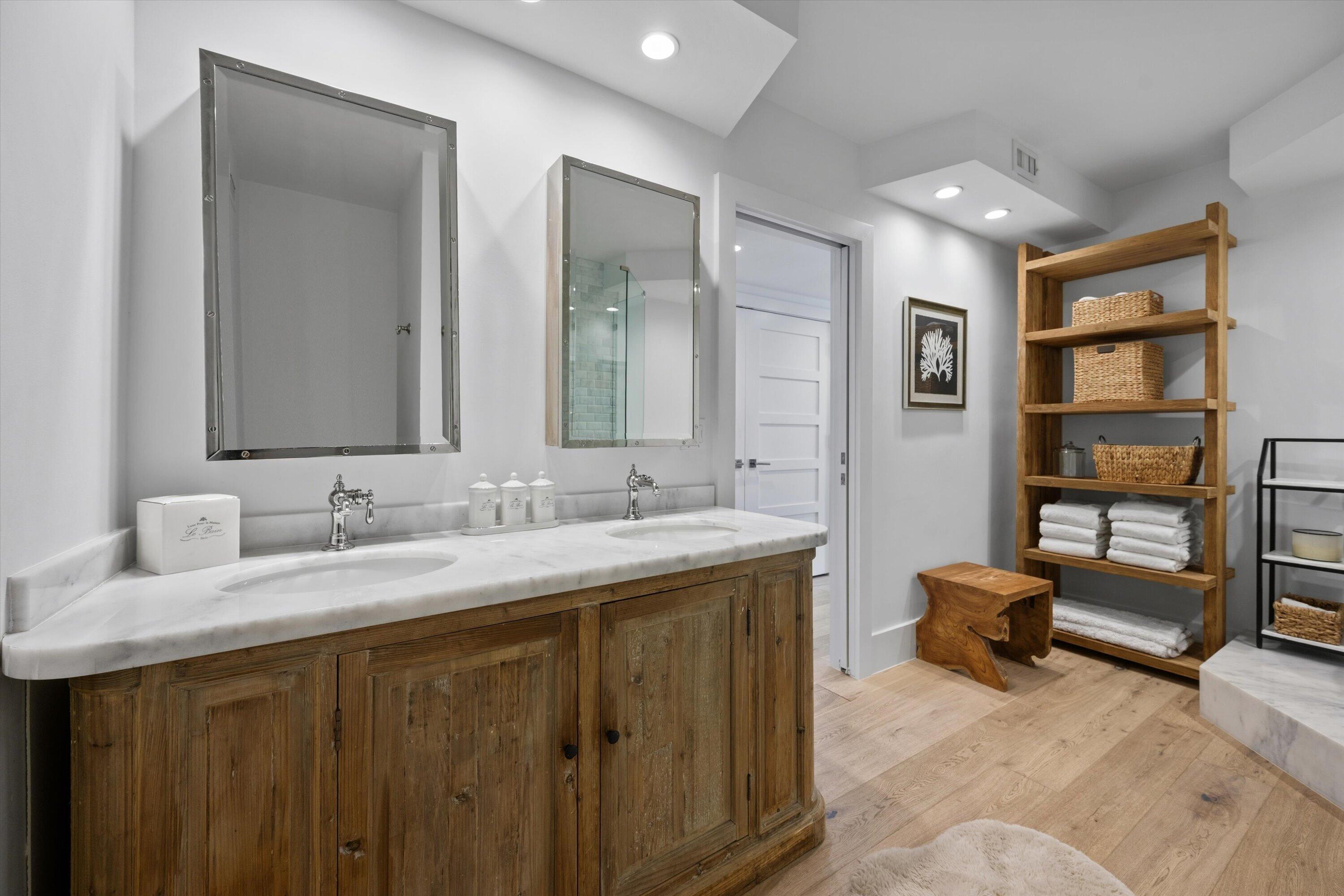 FOUR HUNDRED SO OCEAN BLVD CONDO - Residential