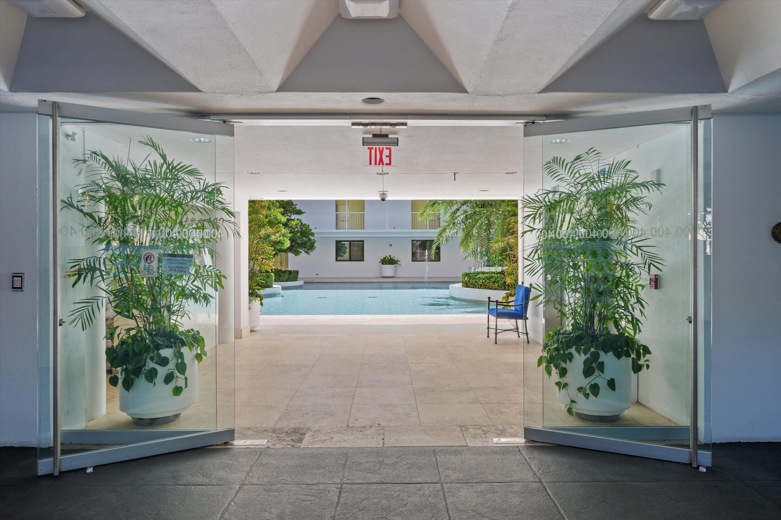 FOUR HUNDRED SO OCEAN BLVD CONDO - Residential