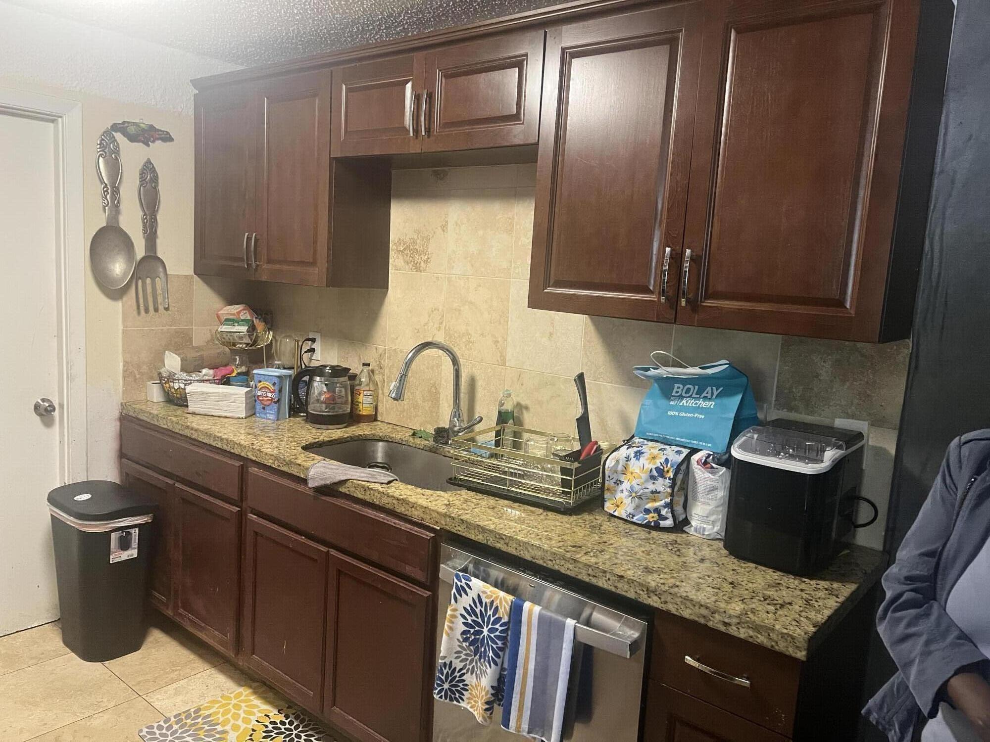RIVIERA BEACH HEIGHTS ADD 10 - Residential