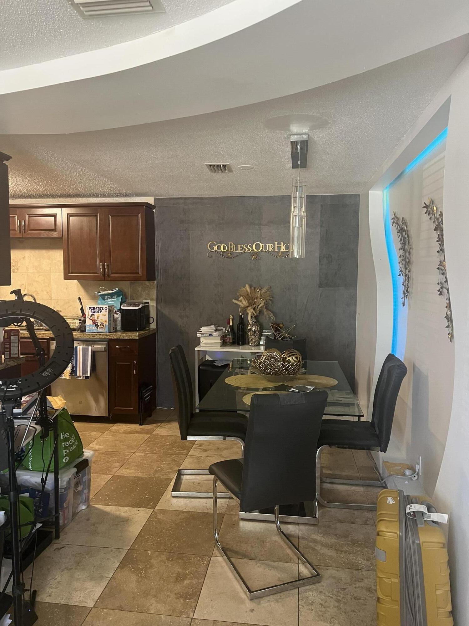 RIVIERA BEACH HEIGHTS ADD 10 - Residential