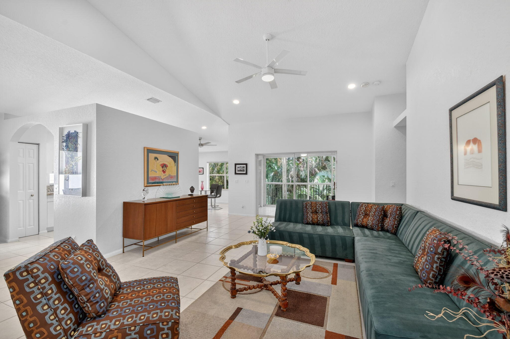 GROVE VILLAGE CONDO - Residential Lease