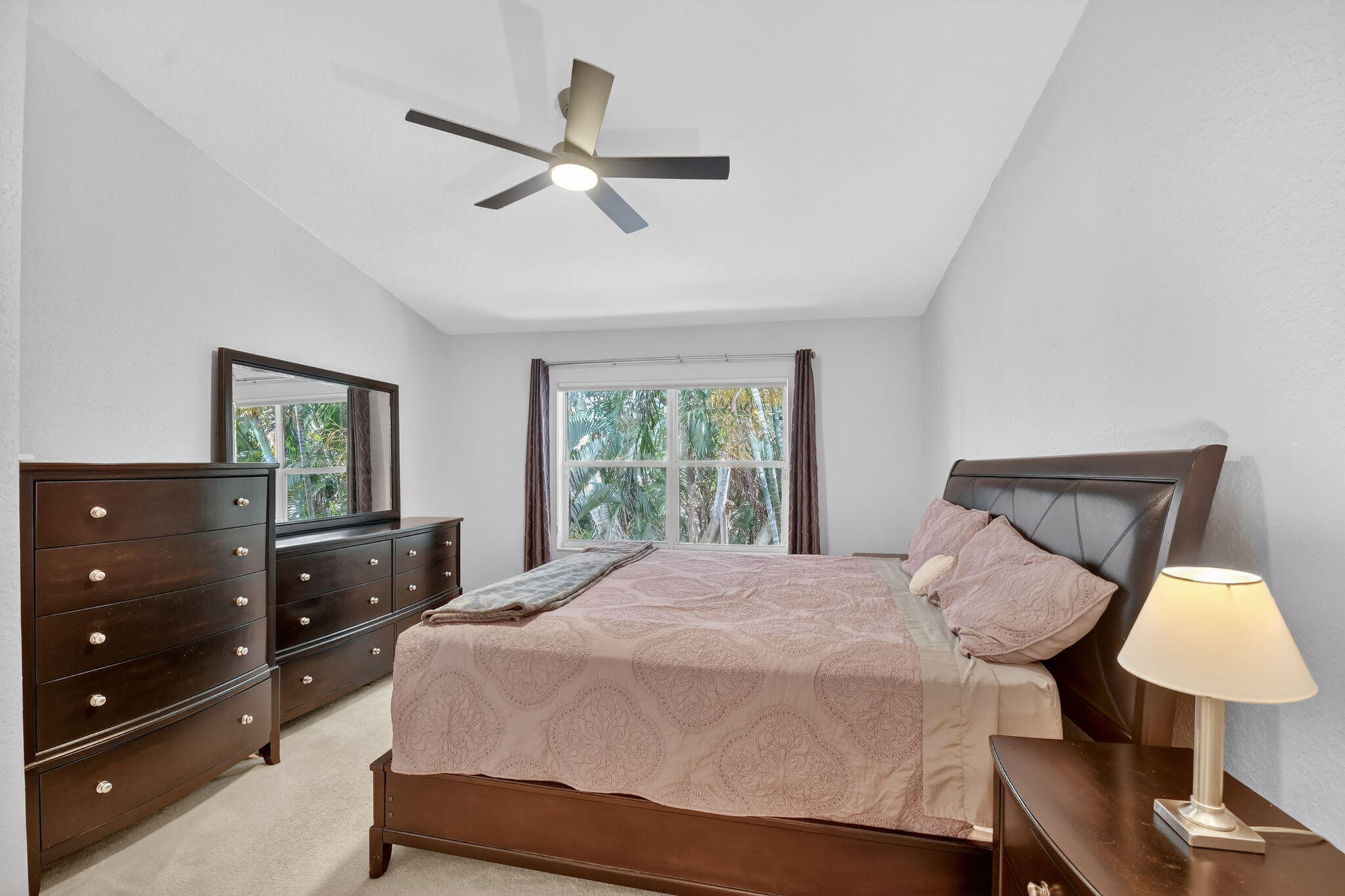 GROVE VILLAGE CONDO - Residential Lease