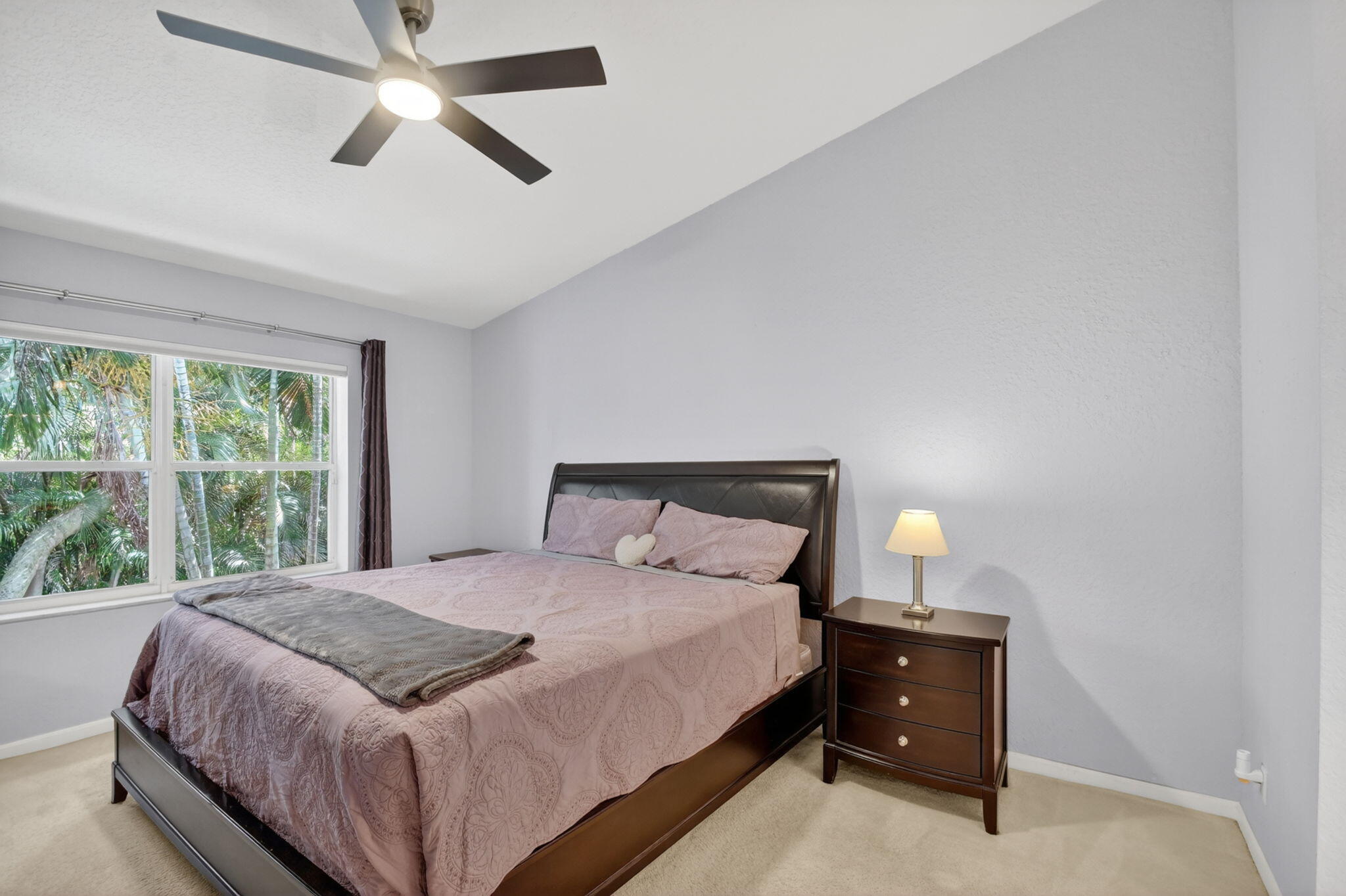 GROVE VILLAGE CONDO - Residential Lease
