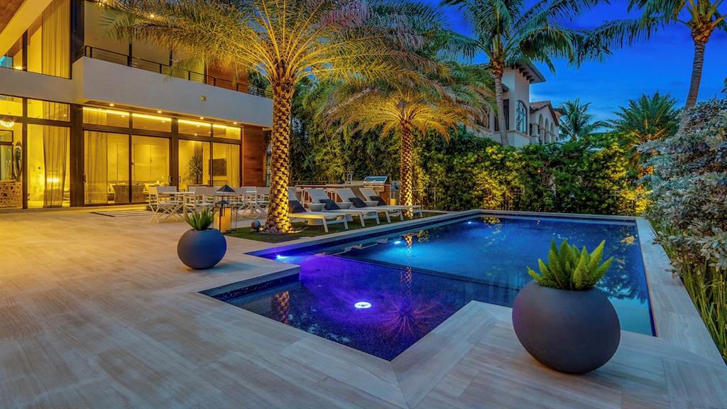 Riviera 6-17 B - Residential