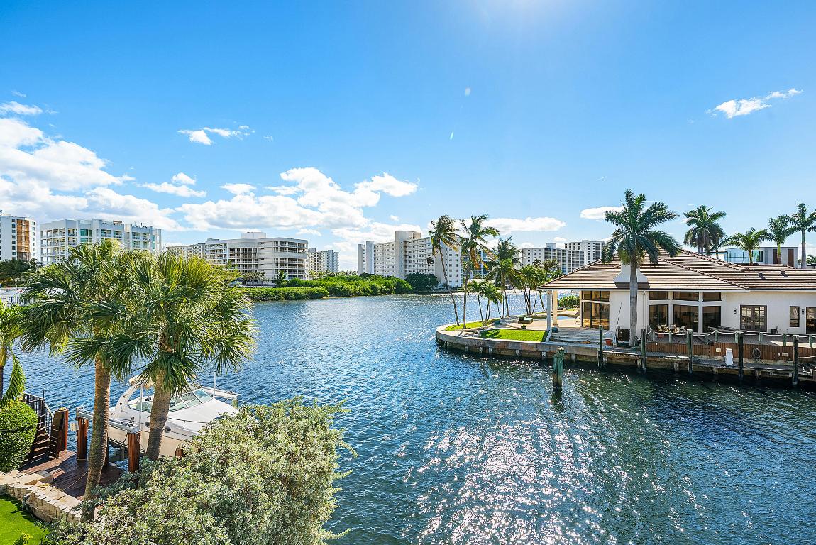 TROPIC ISLE 4TH SEC - Residential