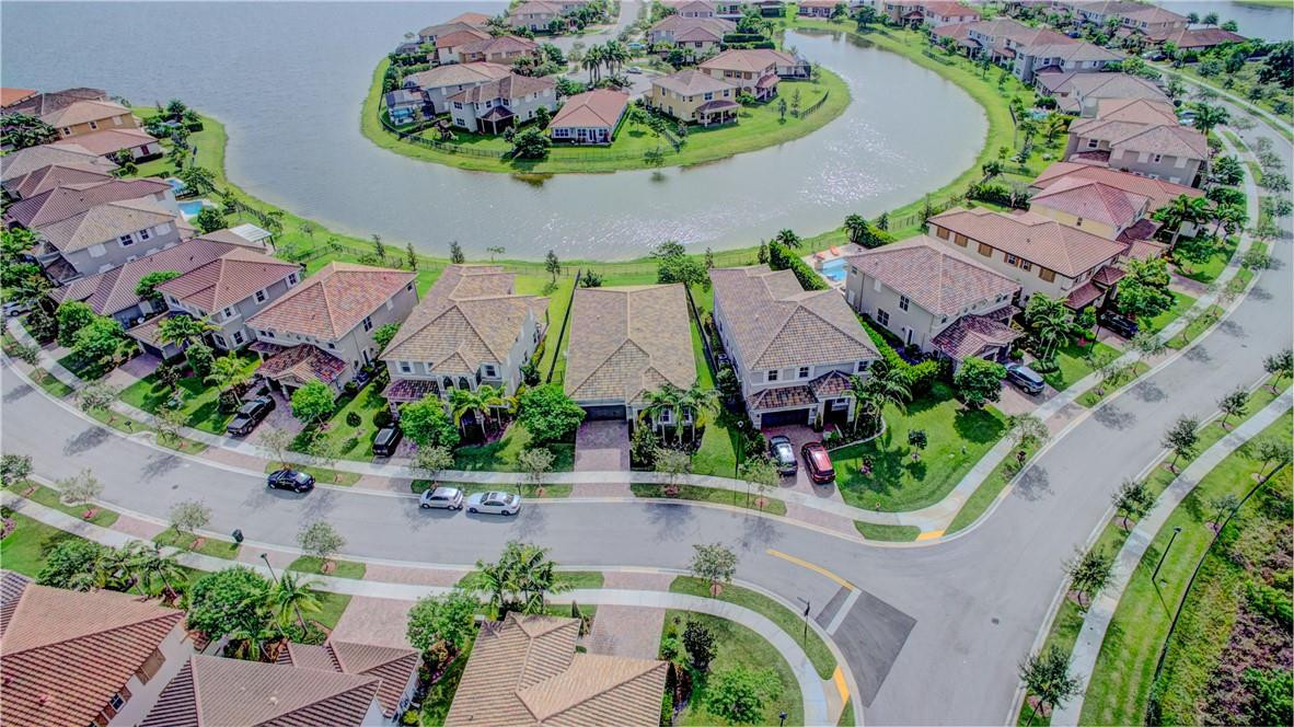 MiraLago - Residential