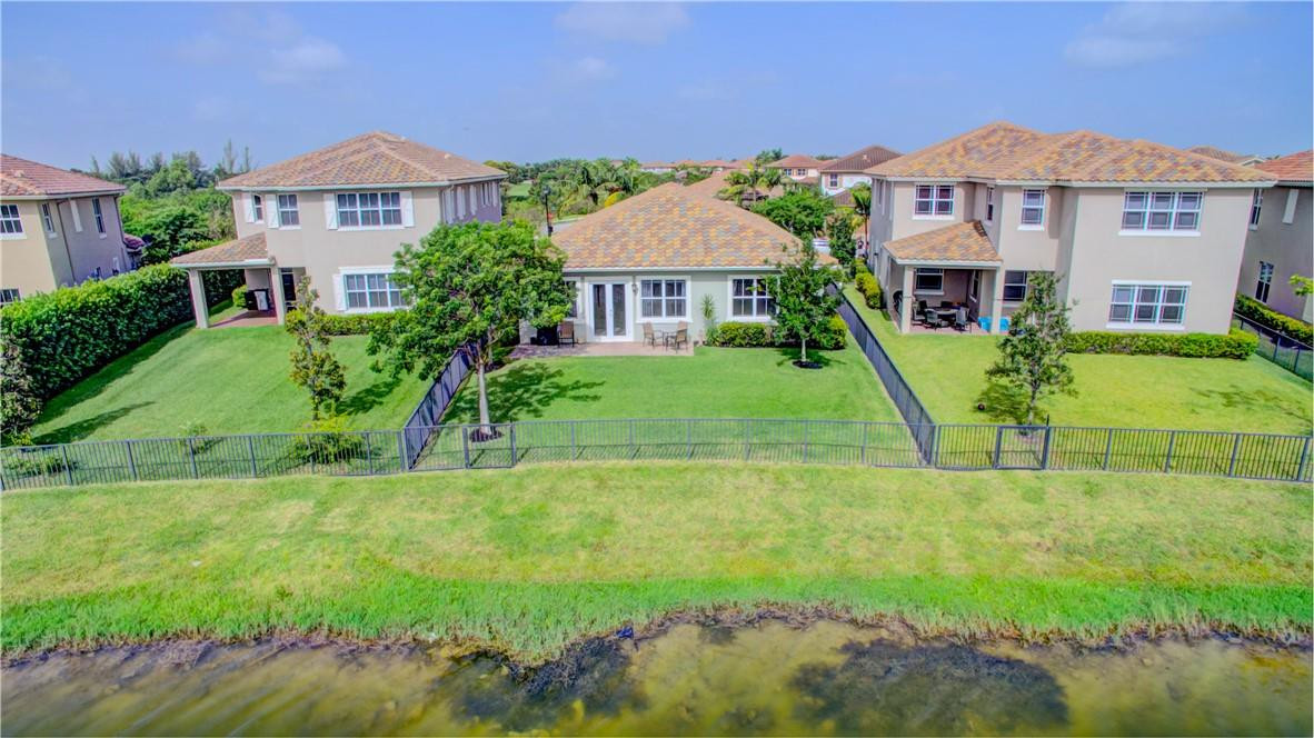 MiraLago - Residential
