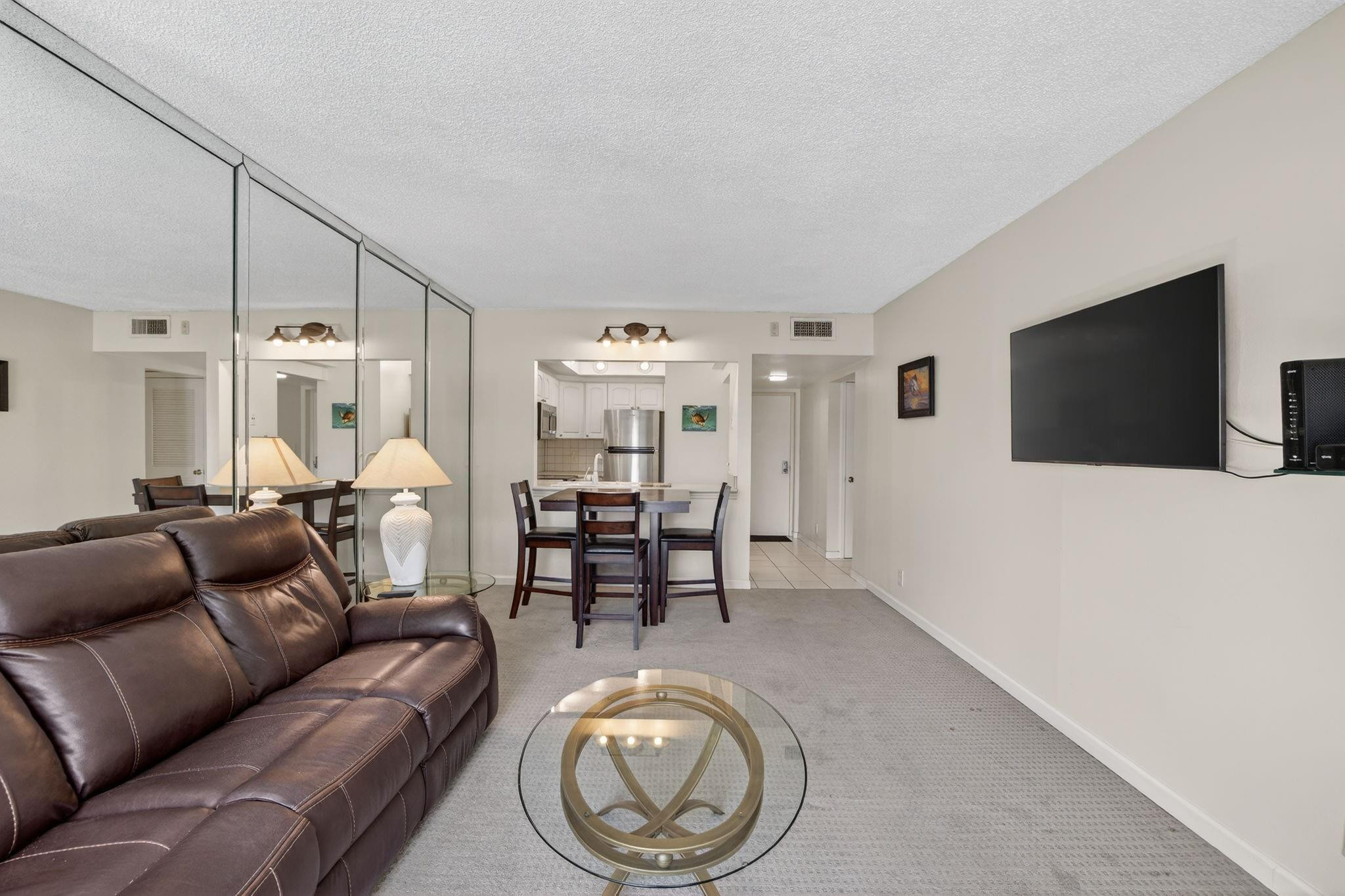 RIVER REACH CONDOMINIUM II - Residential Lease