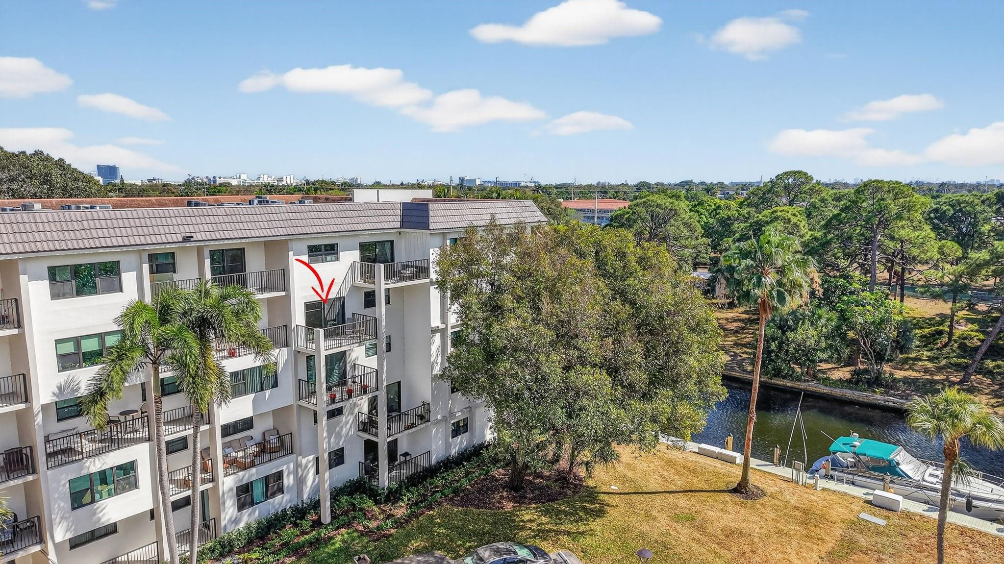 RIVER REACH CONDOMINIUM II - Residential Lease