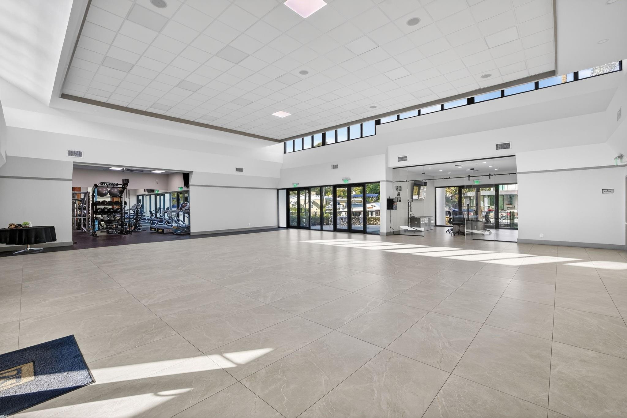 RIVER REACH CONDOMINIUM II - Residential Lease