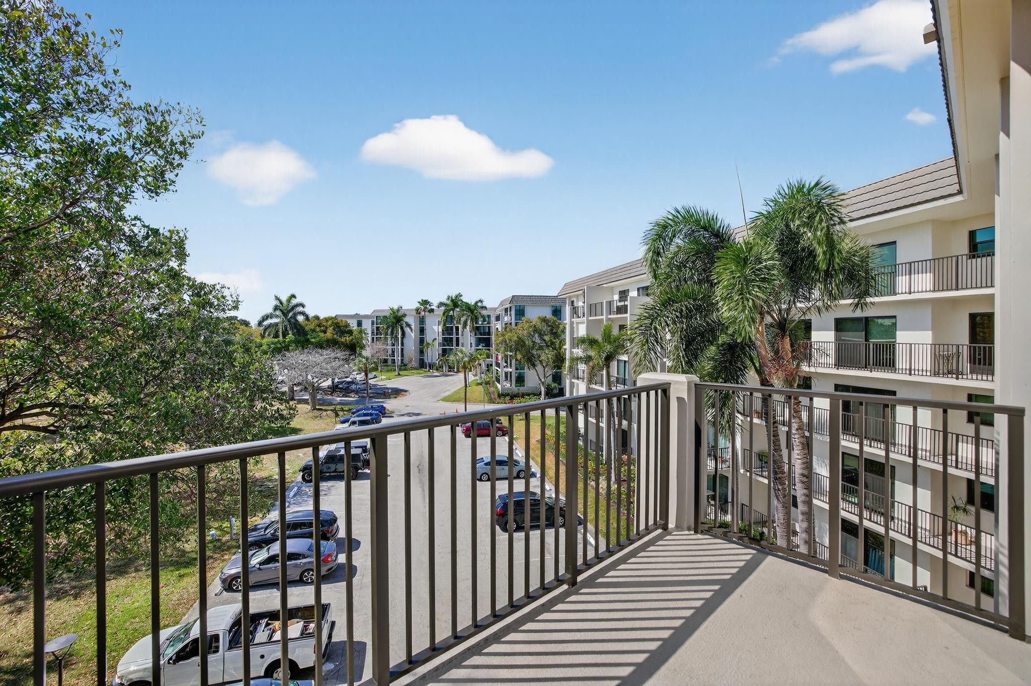 RIVER REACH CONDOMINIUM II - Residential Lease