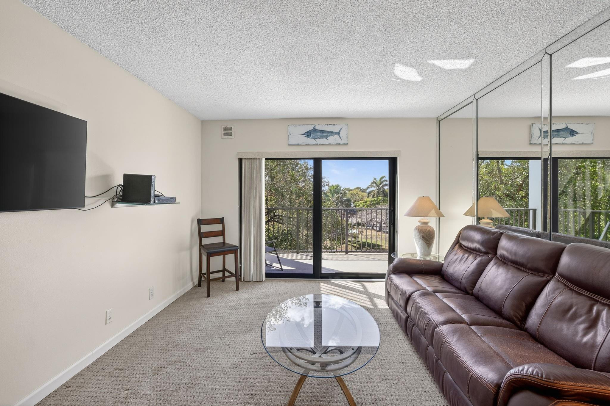 RIVER REACH CONDOMINIUM II - Residential Lease