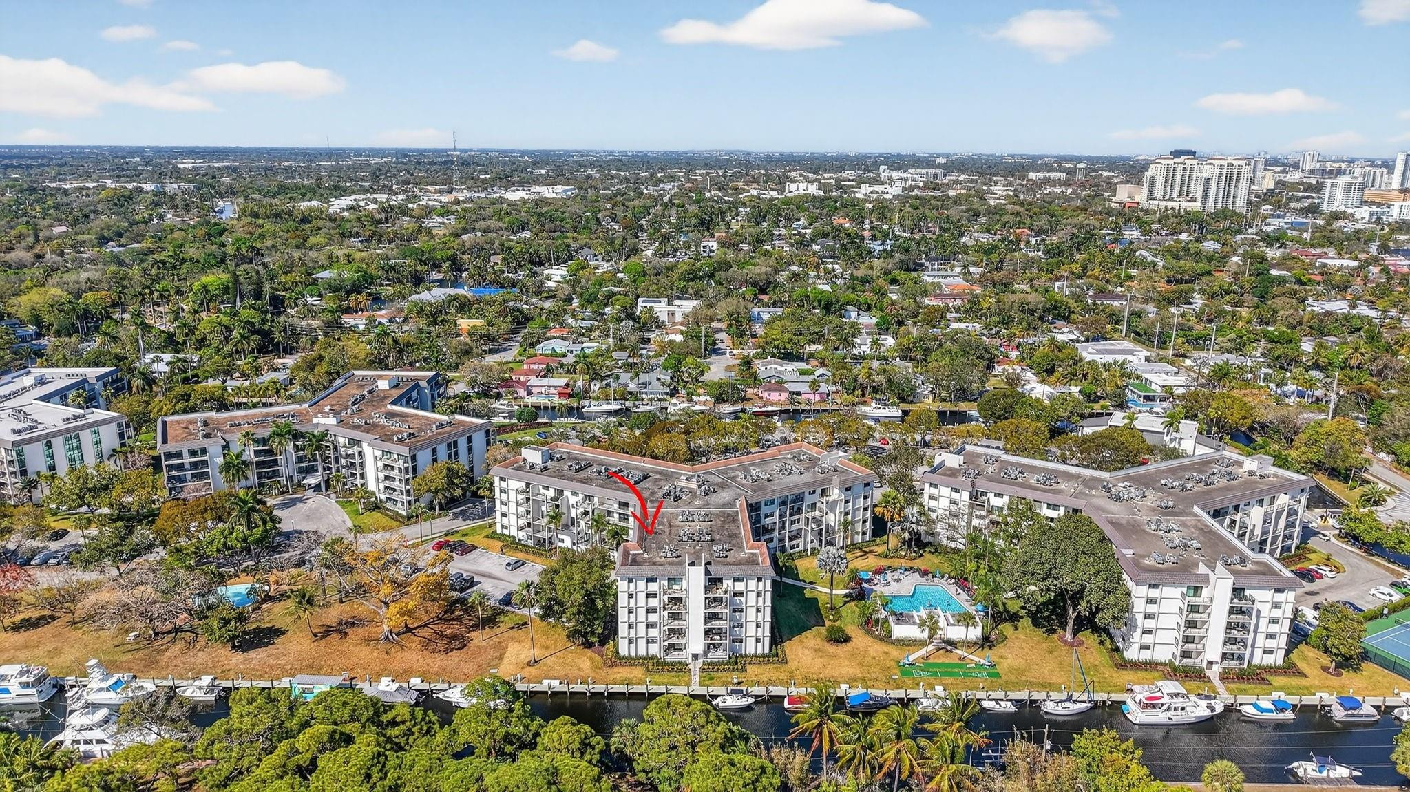 RIVER REACH CONDOMINIUM II - Residential Lease