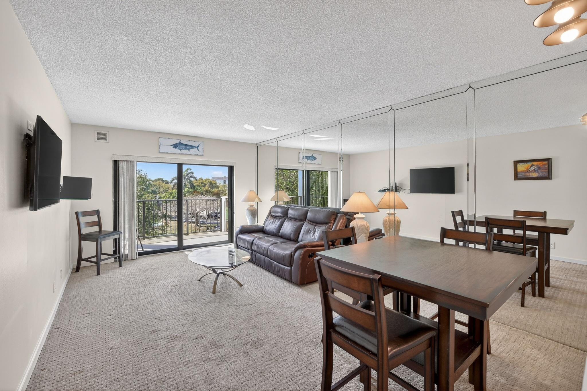 RIVER REACH CONDOMINIUM II - Residential Lease