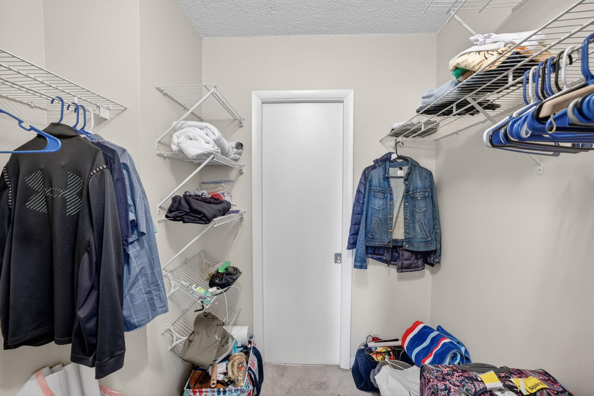 RIVER REACH CONDOMINIUM II - Residential Lease