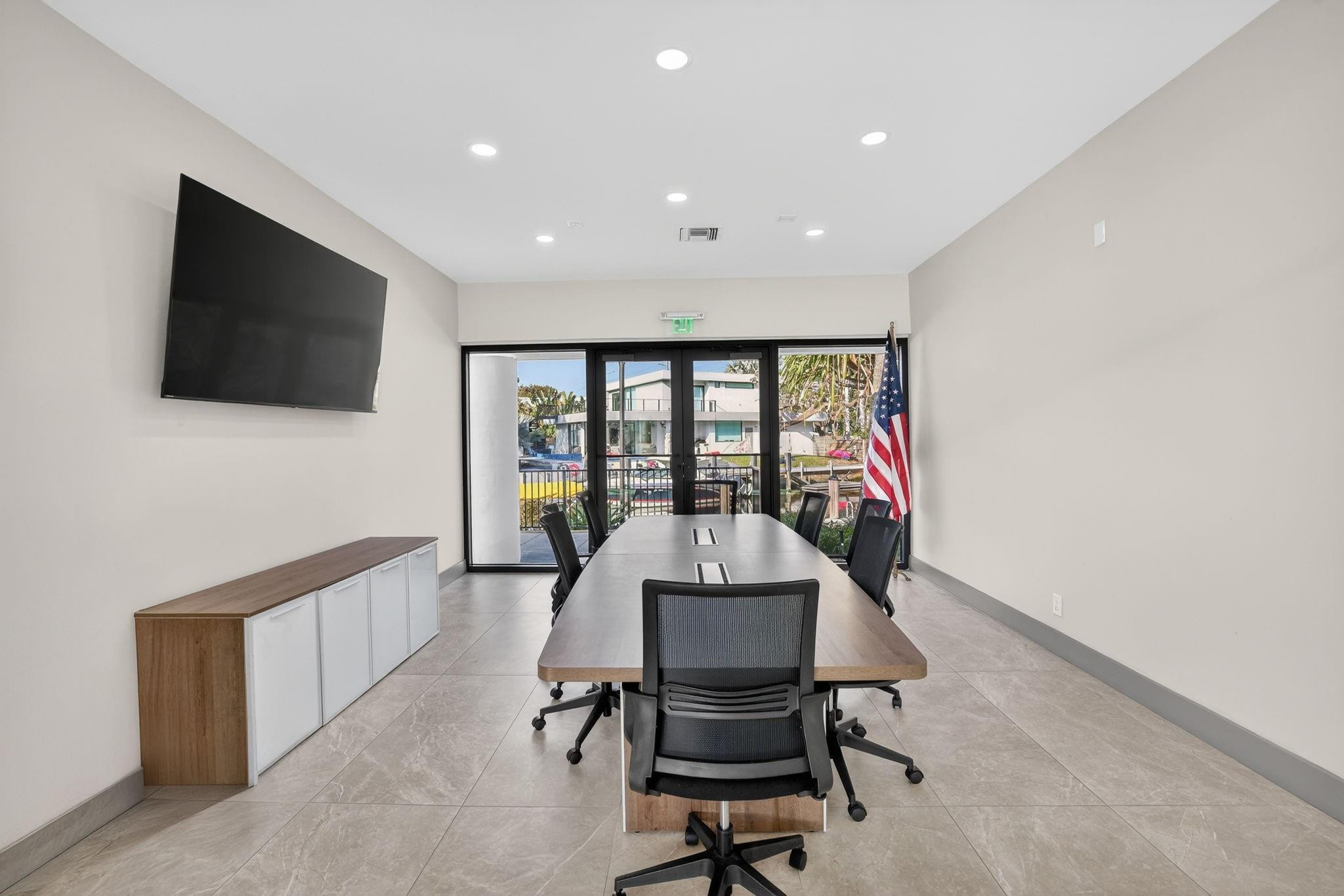 RIVER REACH CONDOMINIUM II - Residential Lease