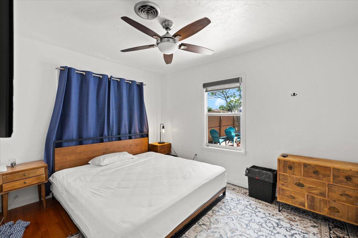LAKE WORTH TOWN OF - Residential Income