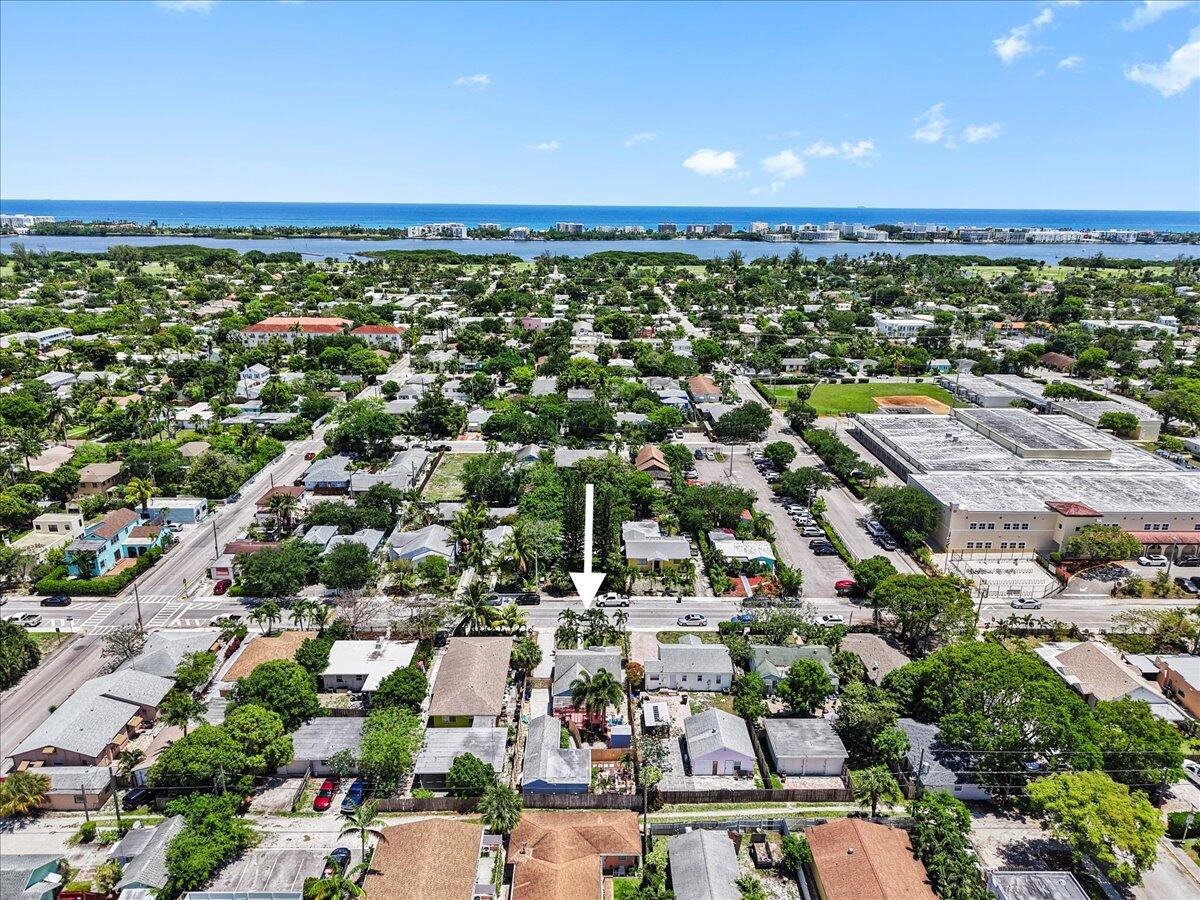 LAKE WORTH TOWN OF - Residential Income