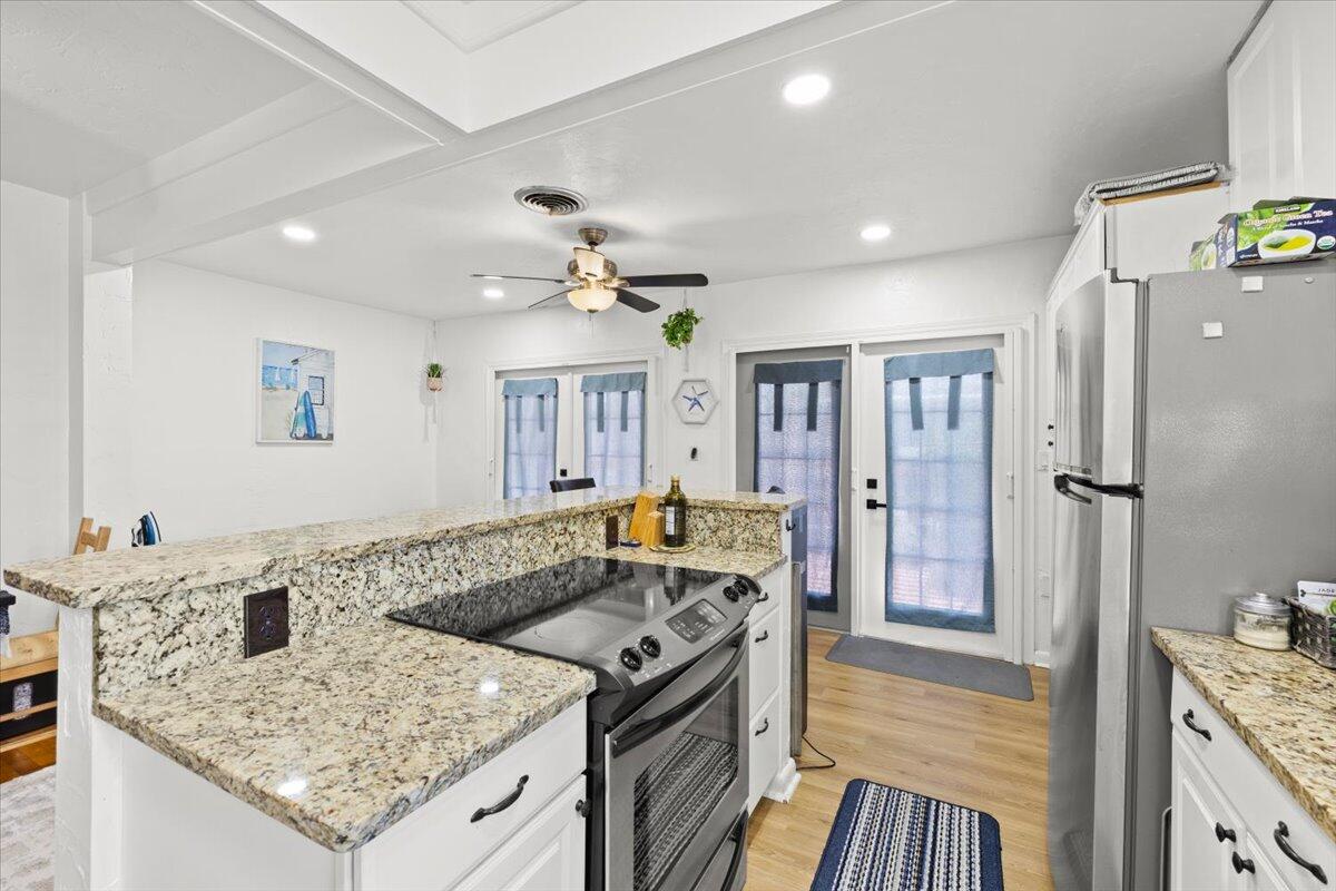 LAKE WORTH TOWN OF - Residential Income