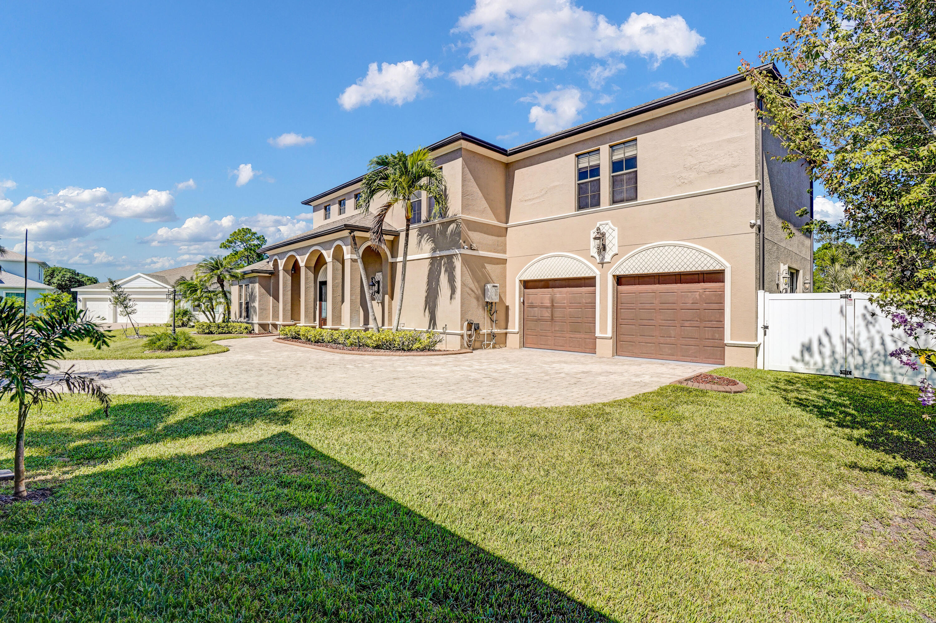 PORT ST LUCIE SECTION 46 1ST REPLAT - Residential