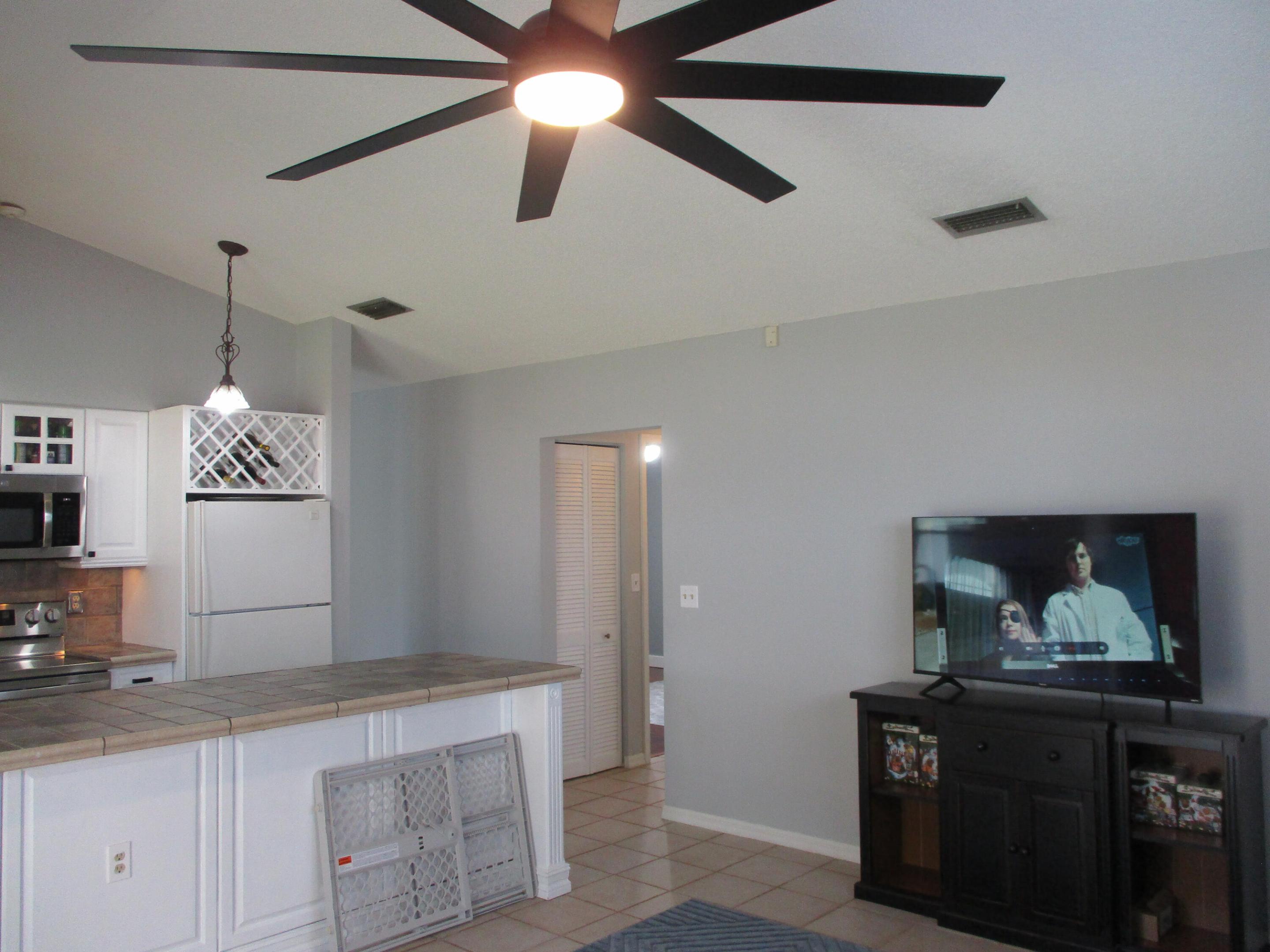 CENTRAL DANIA HEIGHTS - Residential