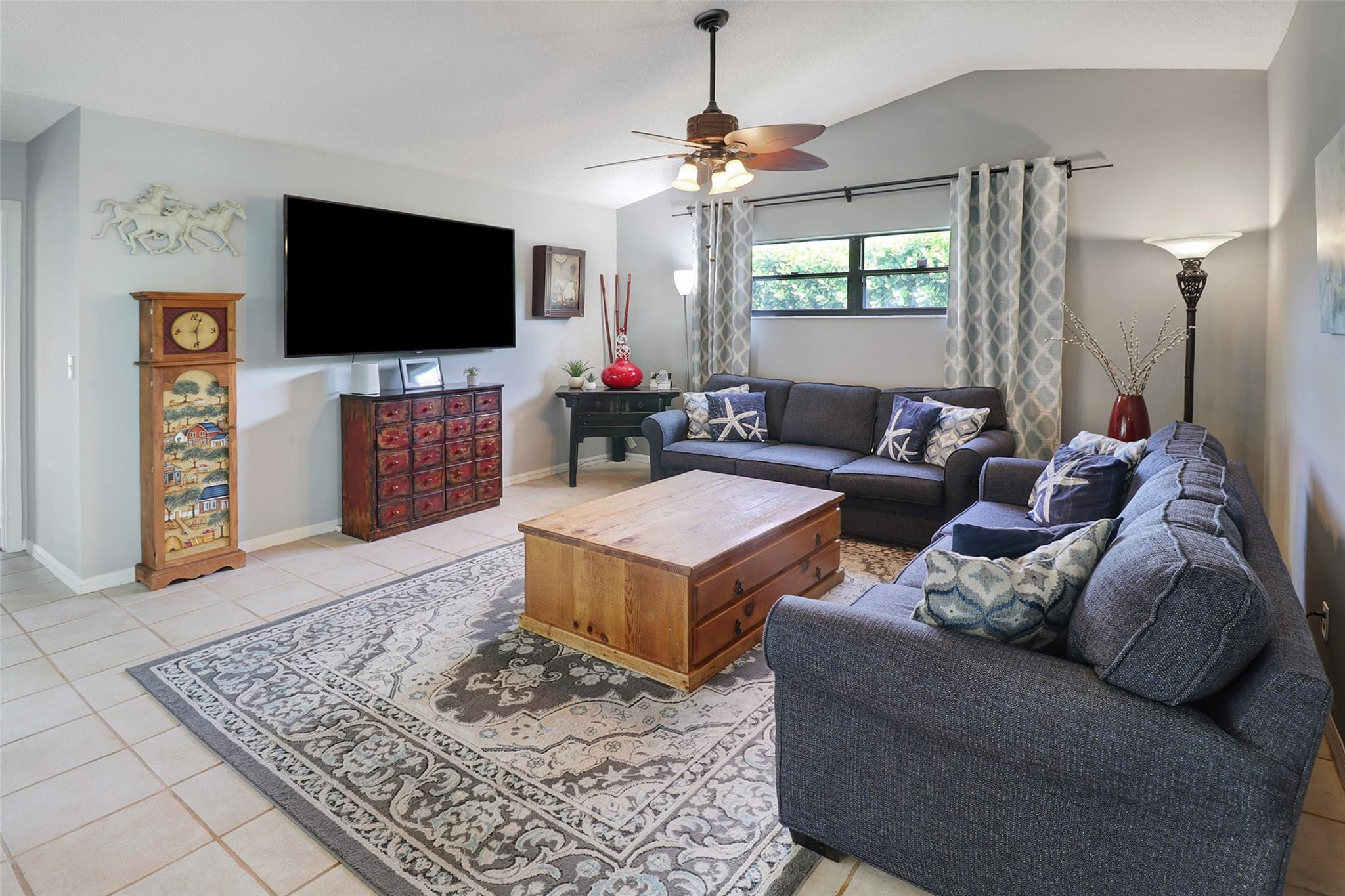 CENTRAL DANIA HEIGHTS - Residential