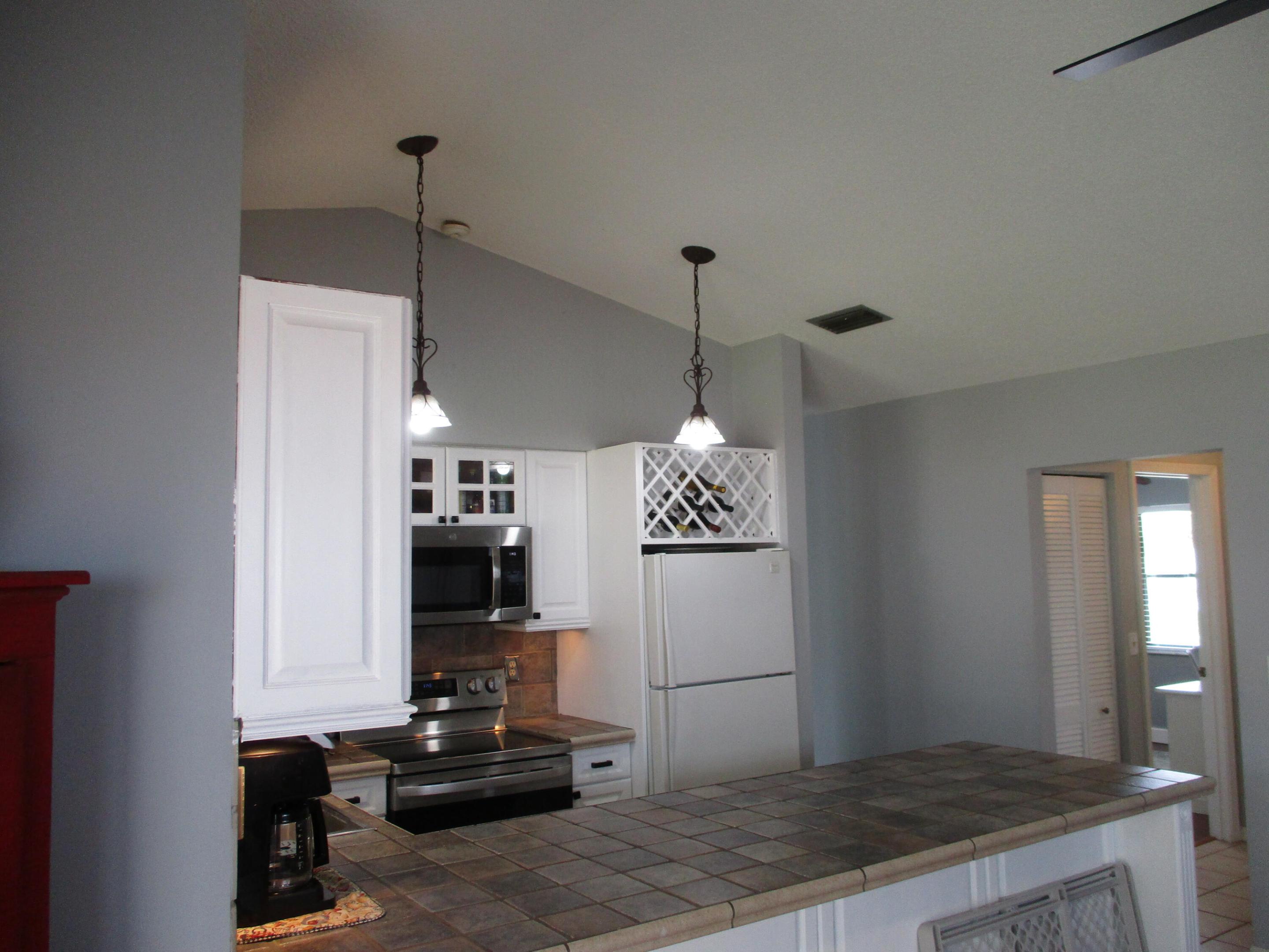 CENTRAL DANIA HEIGHTS - Residential