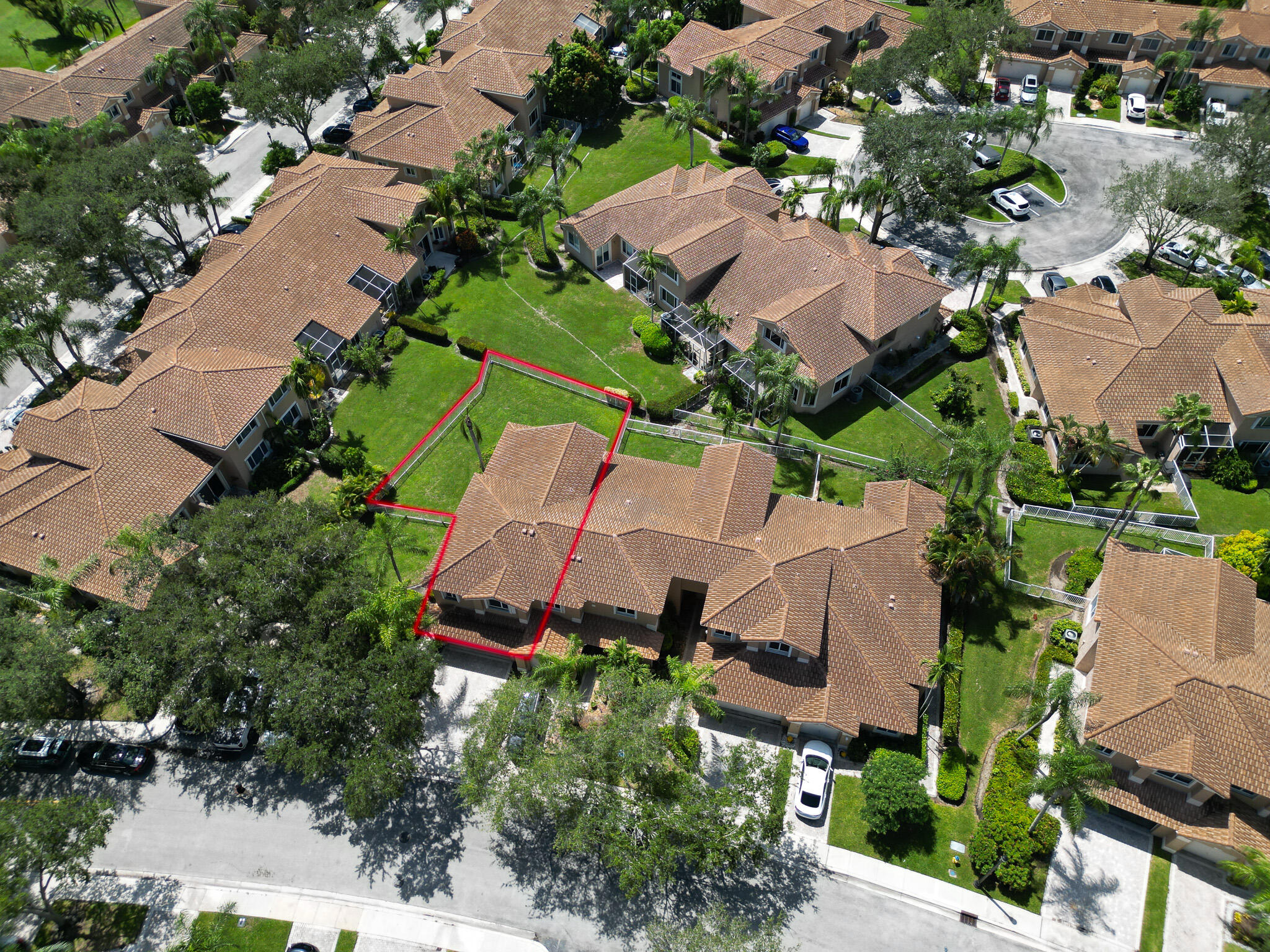 HOLLYWOOD LAKES COUNTRY CLUB AND - Residential