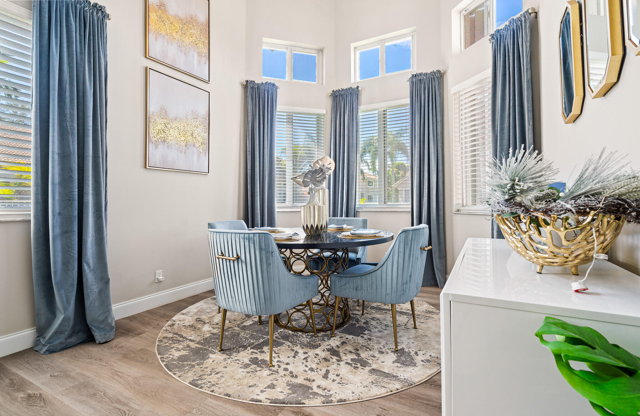 HOLLYWOOD LAKES COUNTRY CLUB AND - Residential