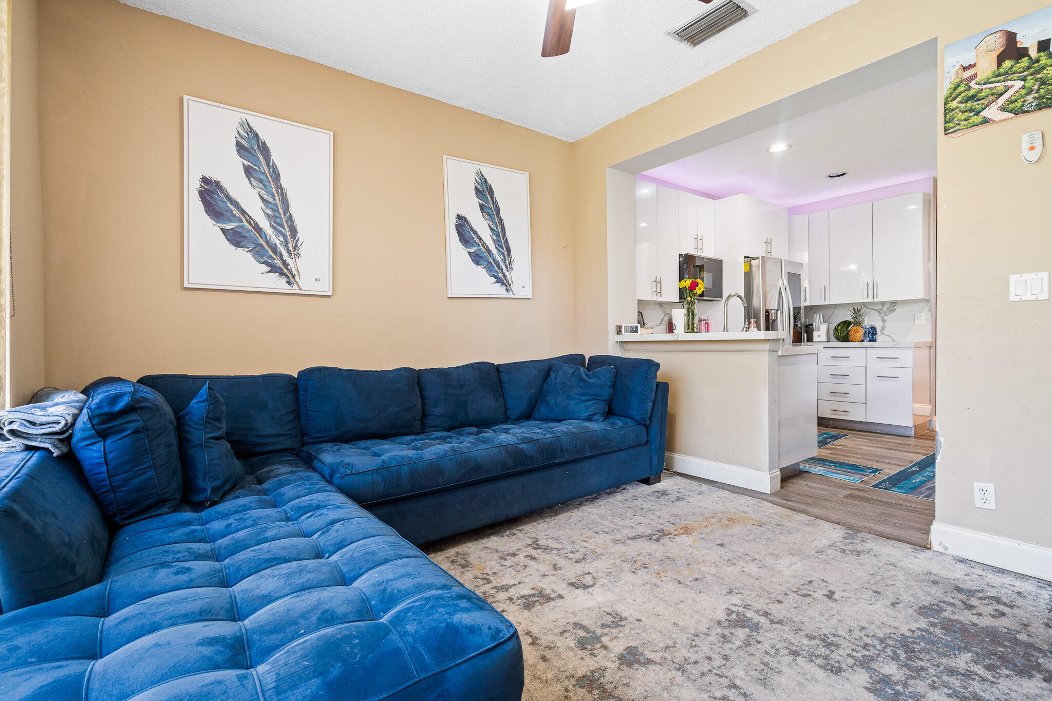 HOLLYWOOD LAKES COUNTRY CLUB AND - Residential