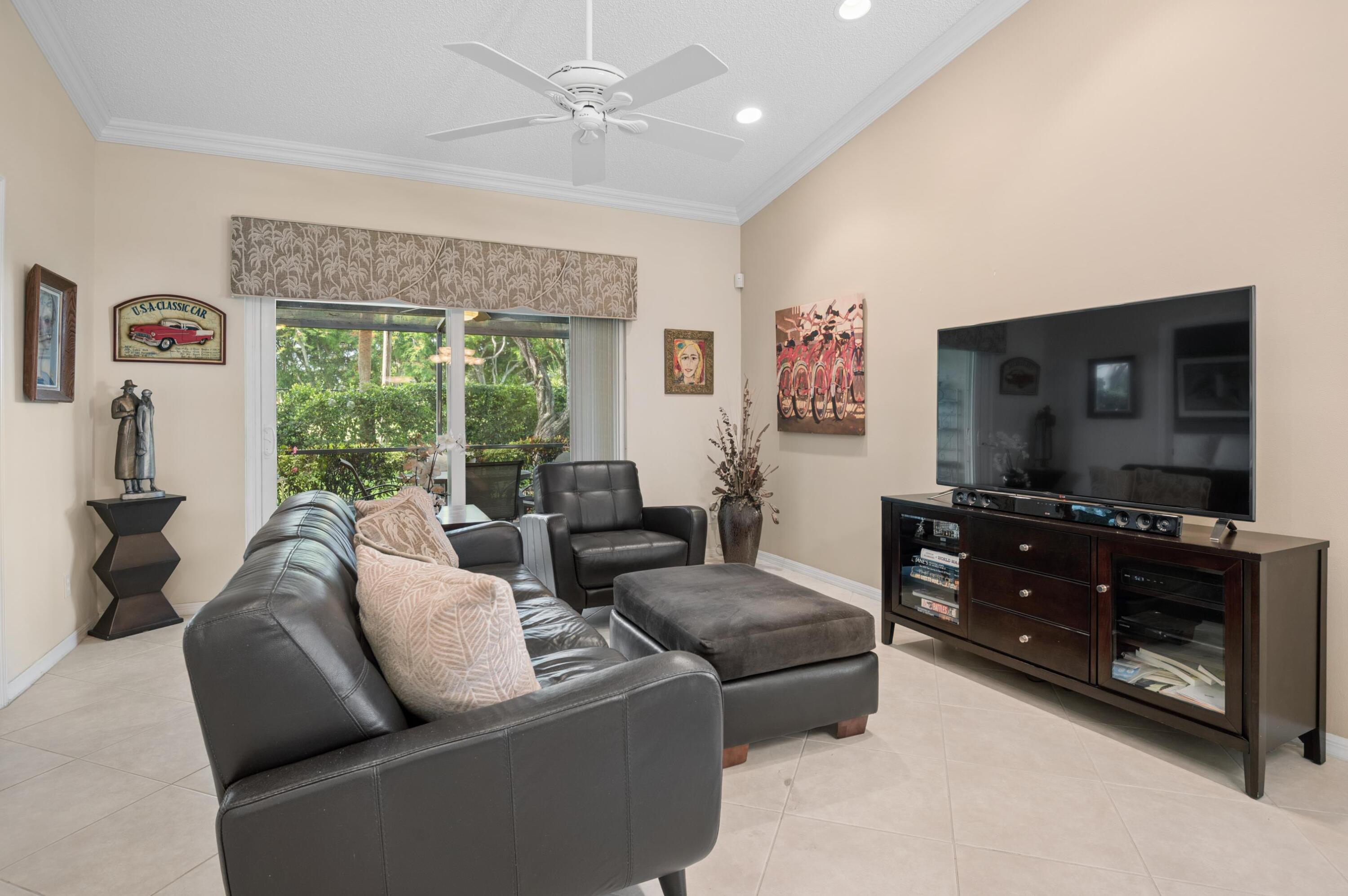 TUSCANY BAY - Residential