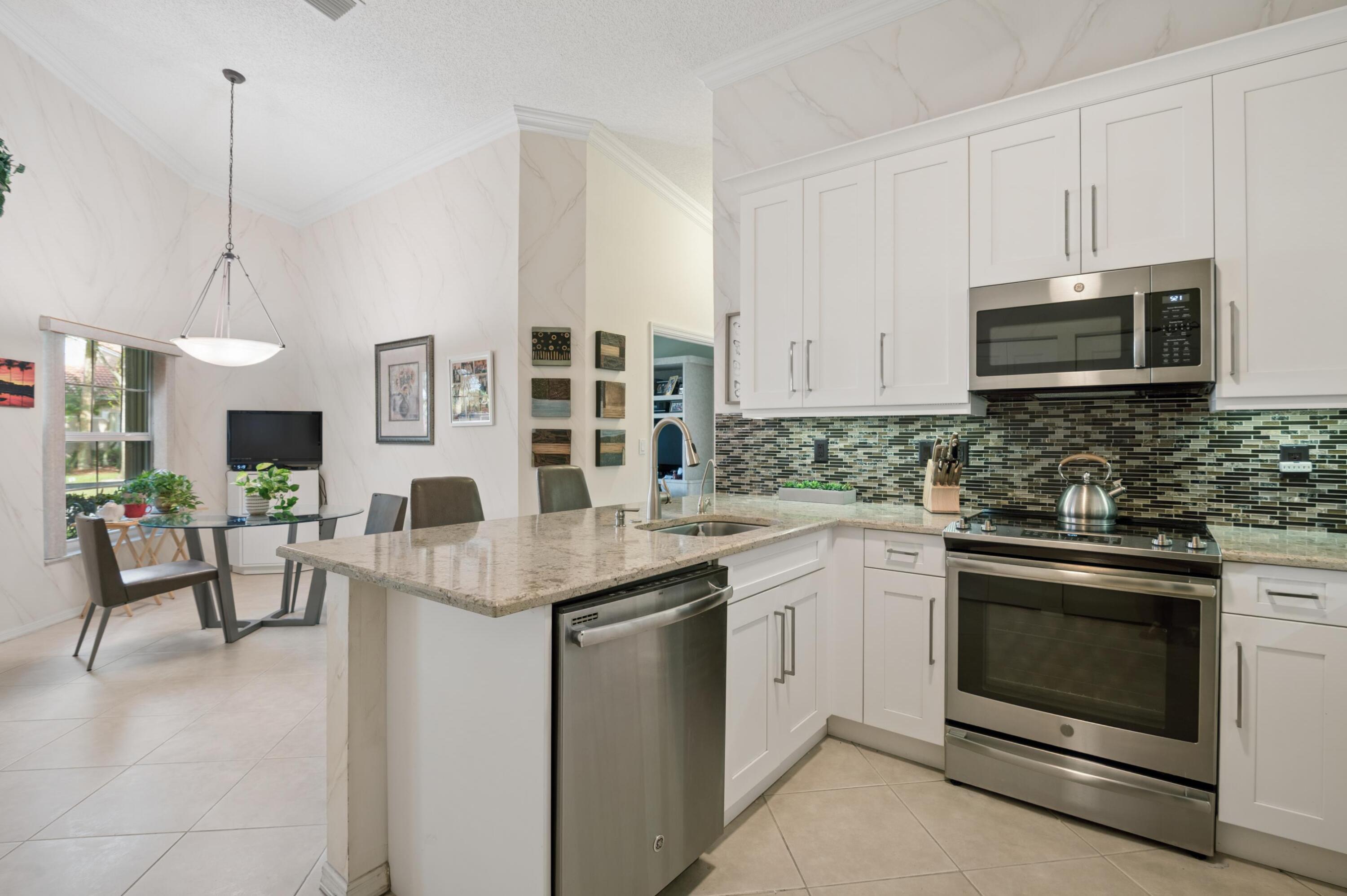 TUSCANY BAY - Residential