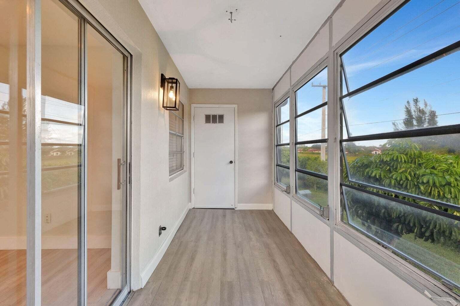 KINGS POINT - Residential
