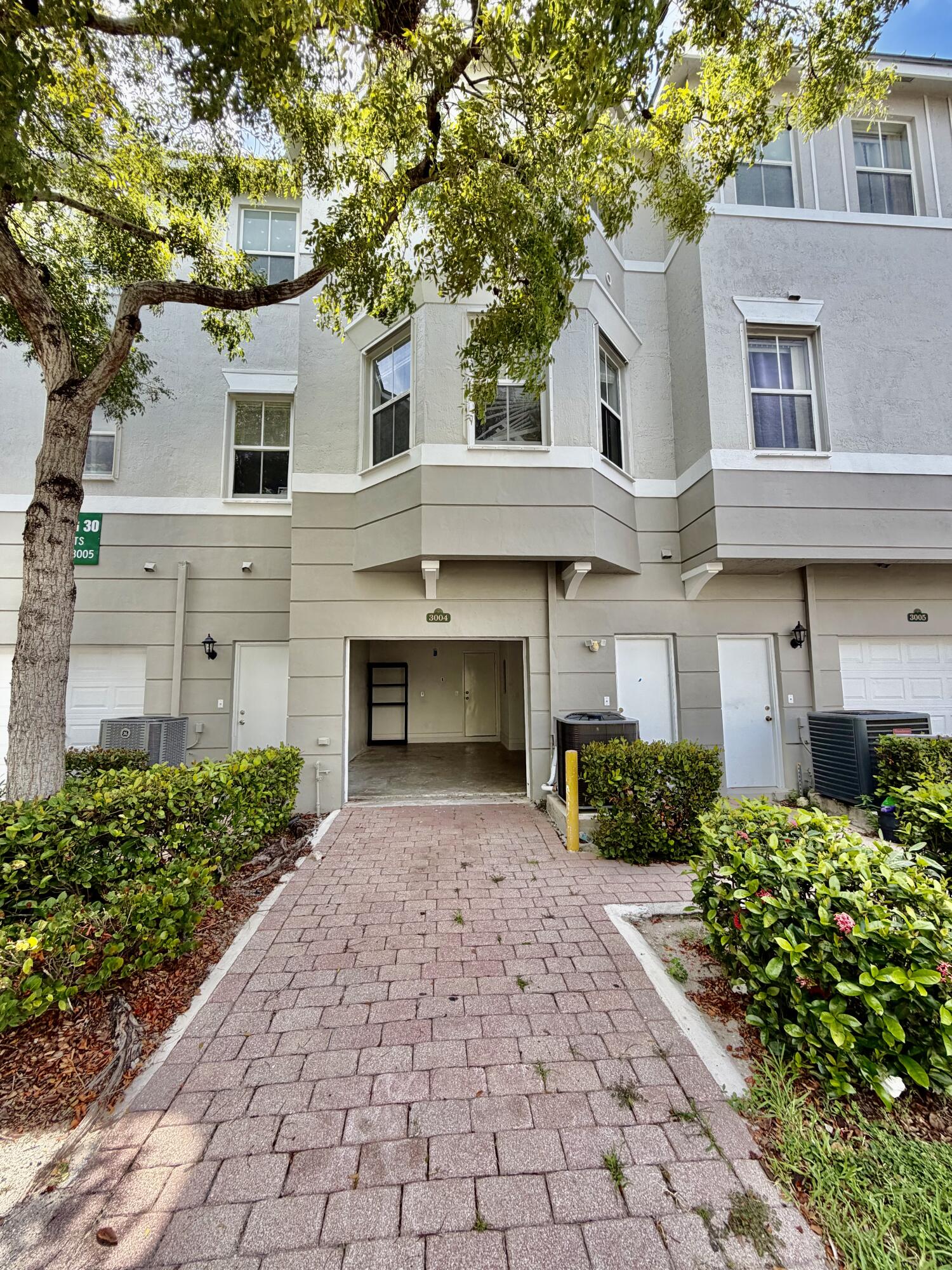 SHOMA TOWNHOMES AT ROYAL PALM BEACH CONDO - Residential Lease