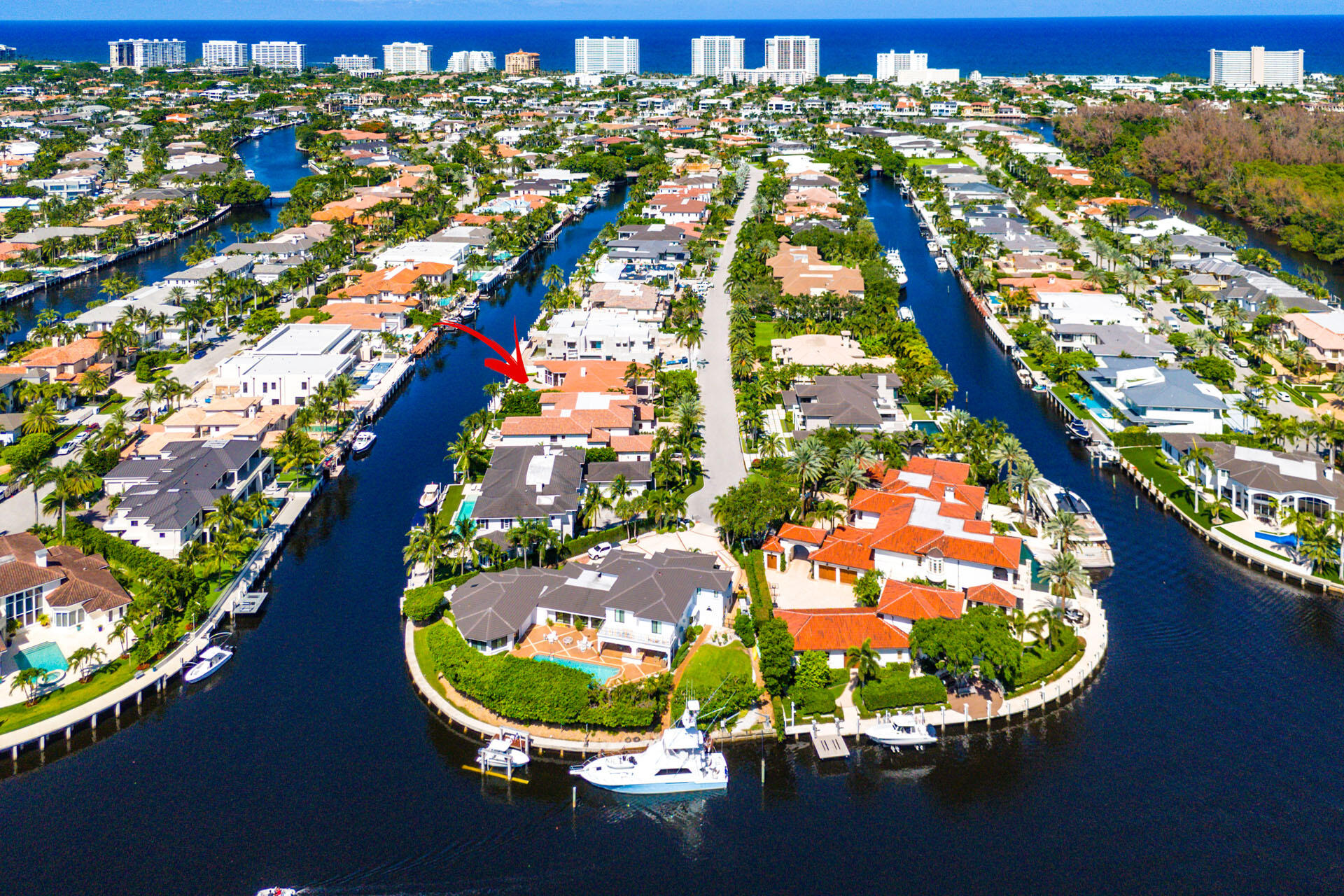 ROYAL PALM YACHT & COUNTRY CLUB - Residential