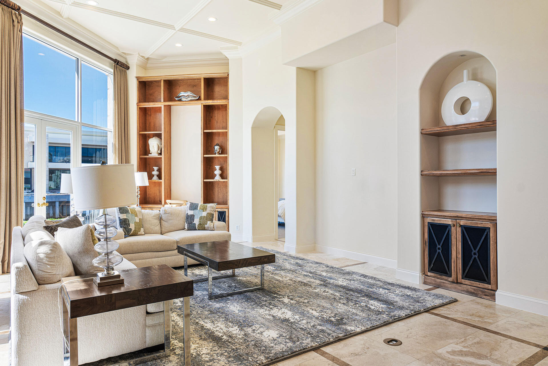 ROYAL PALM YACHT & COUNTRY CLUB - Residential