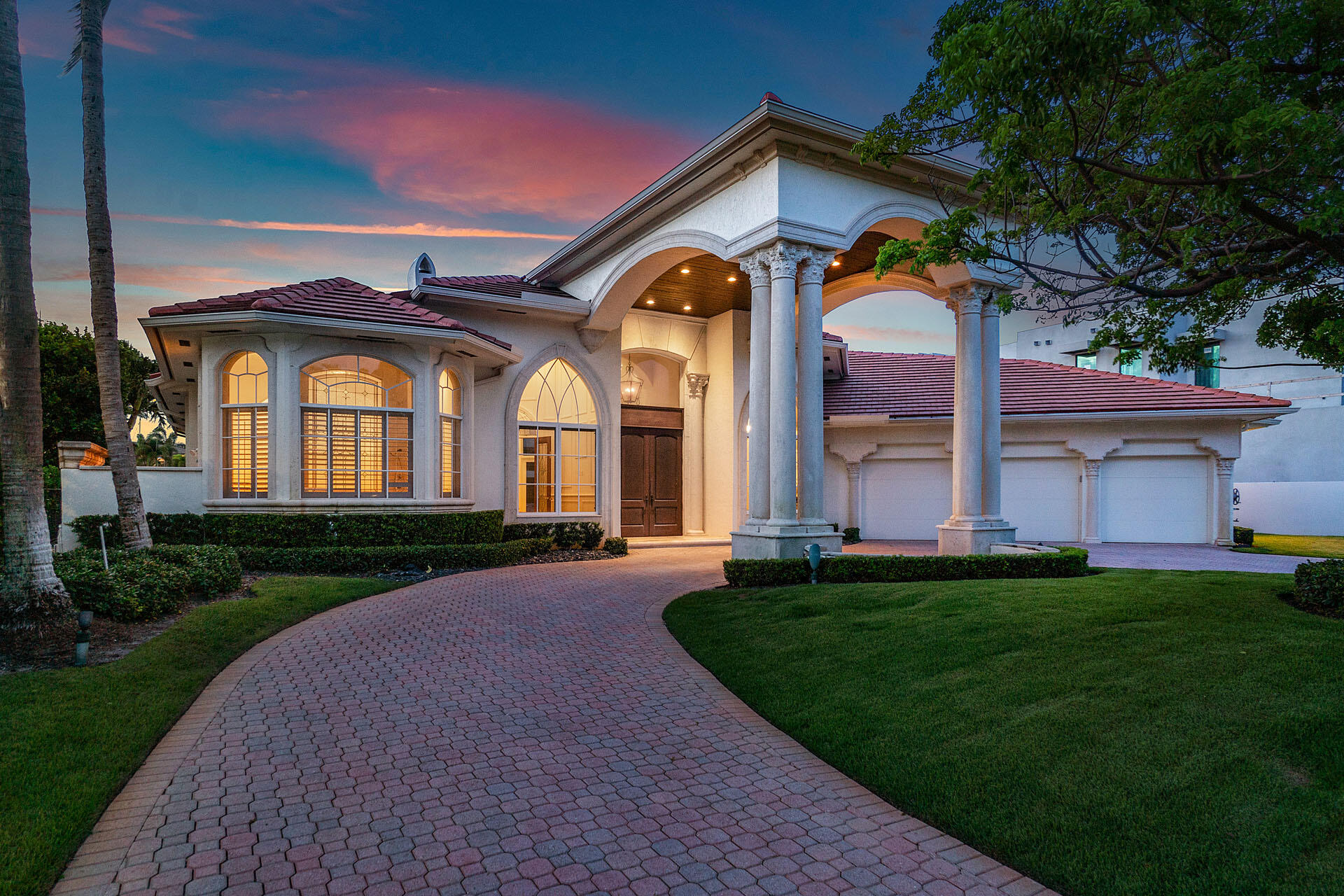 ROYAL PALM YACHT & COUNTRY CLUB - Residential