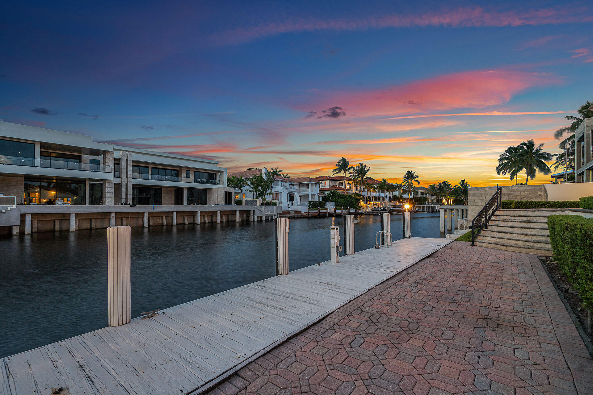 ROYAL PALM YACHT & COUNTRY CLUB - Residential